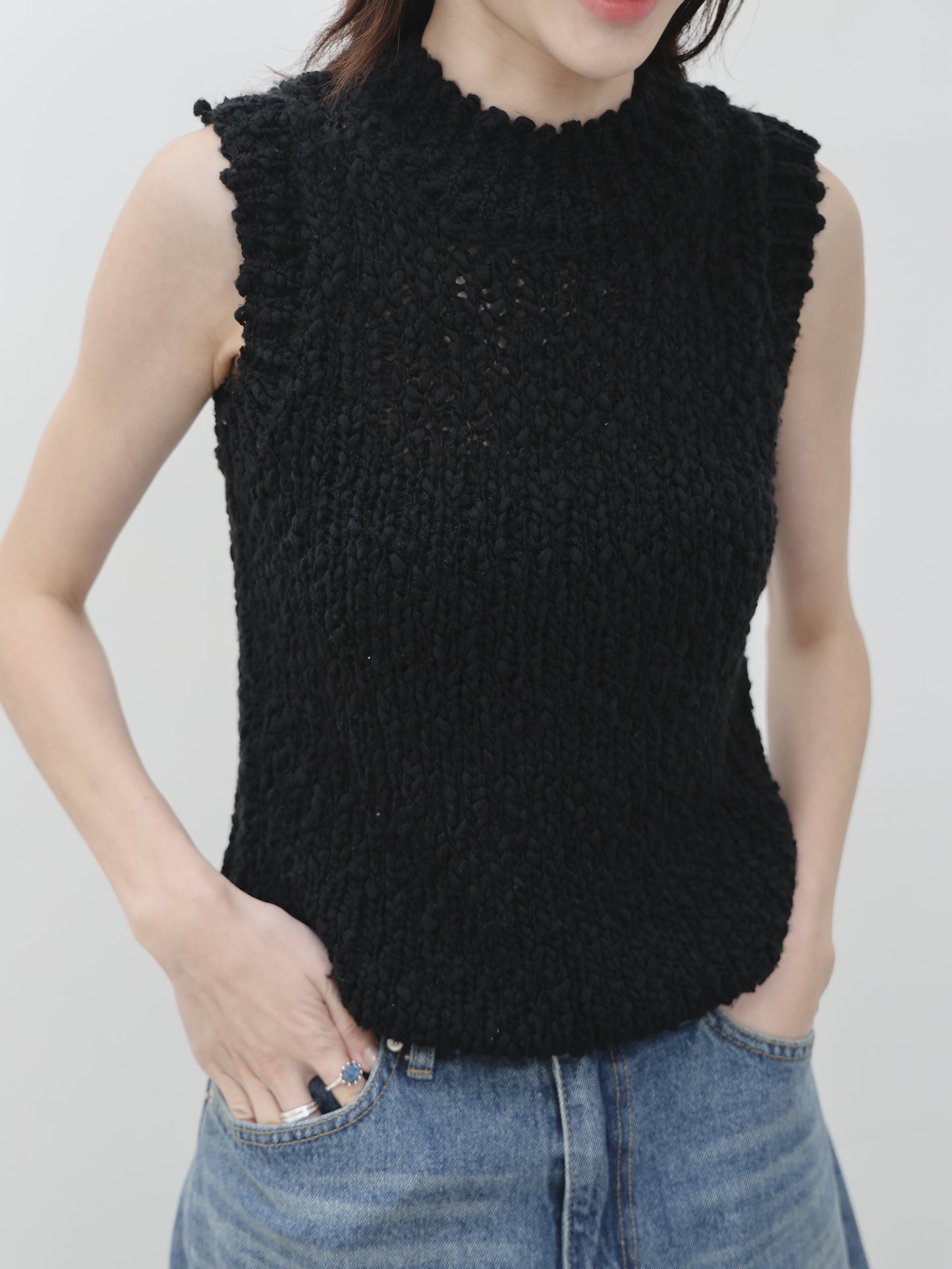 Kazu knit vest
