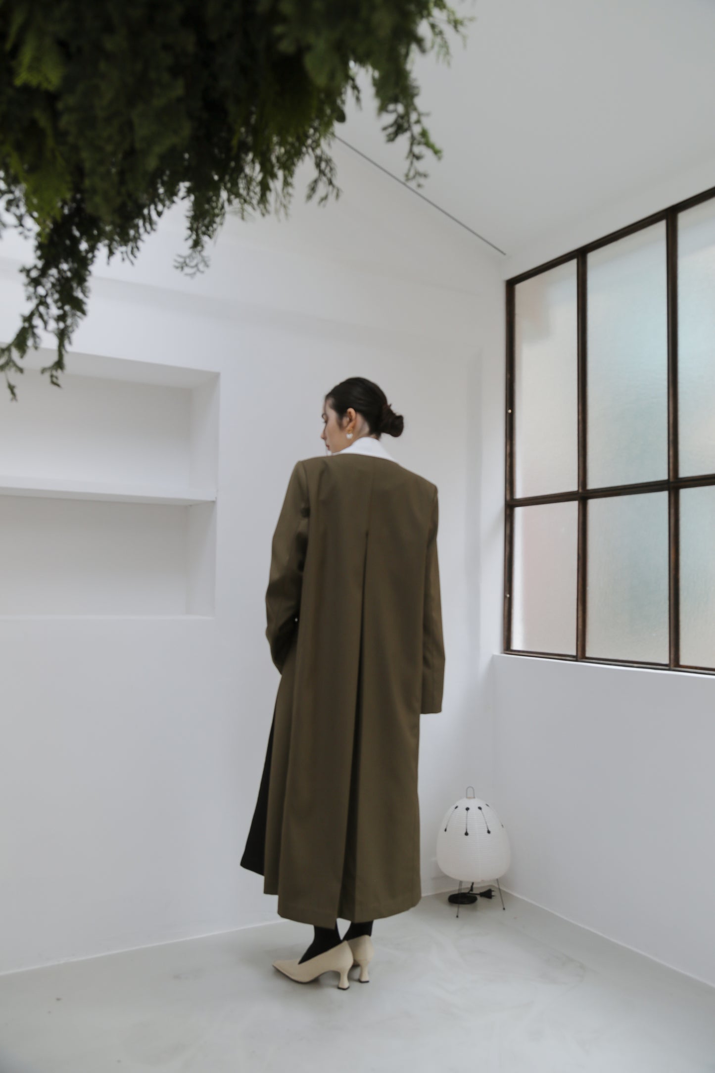 Serge collarless coat
