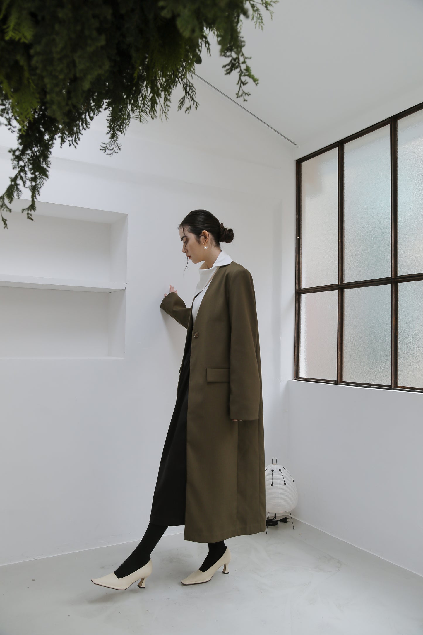 Serge collarless coat