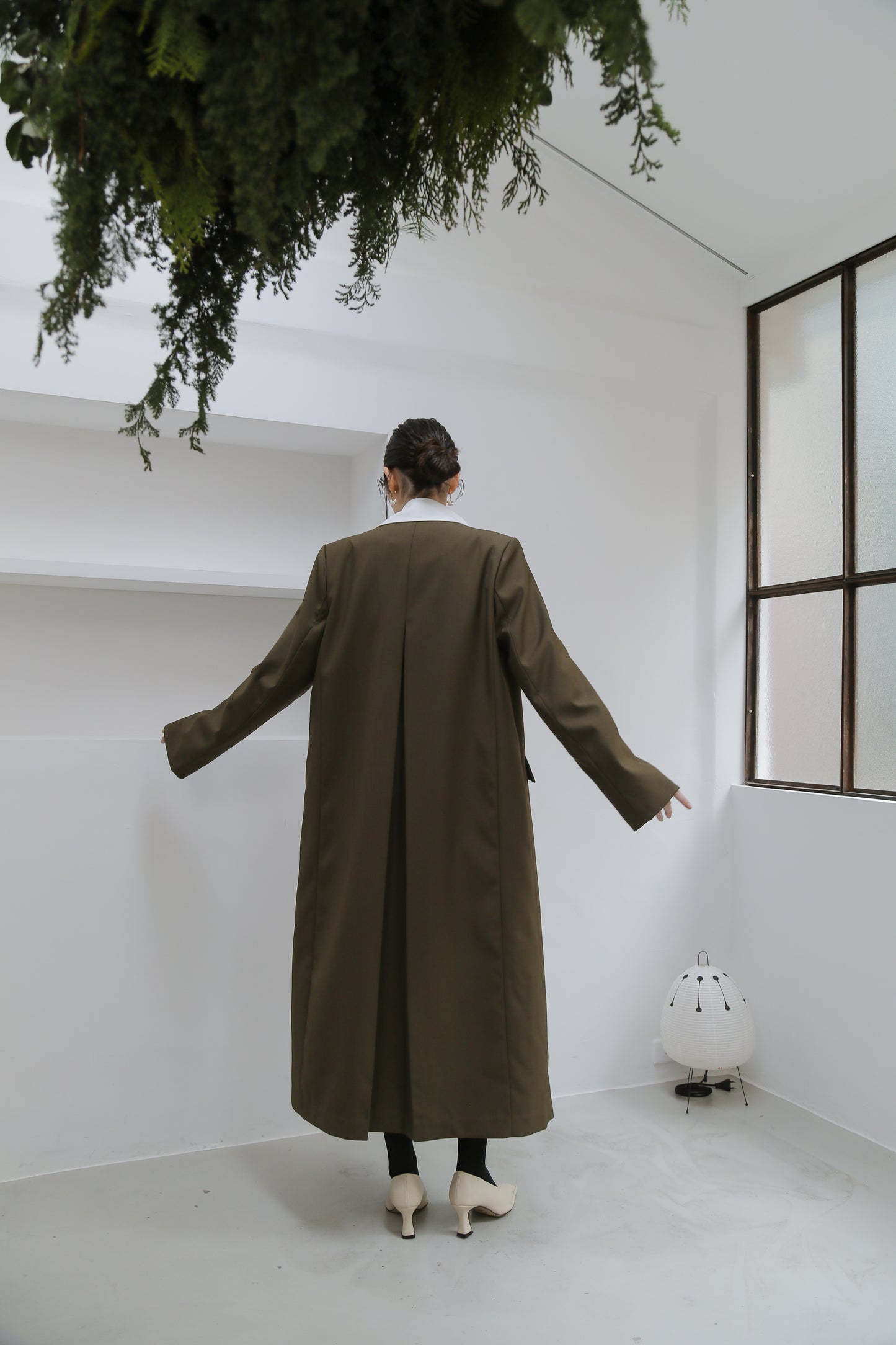 Serge collarless coat