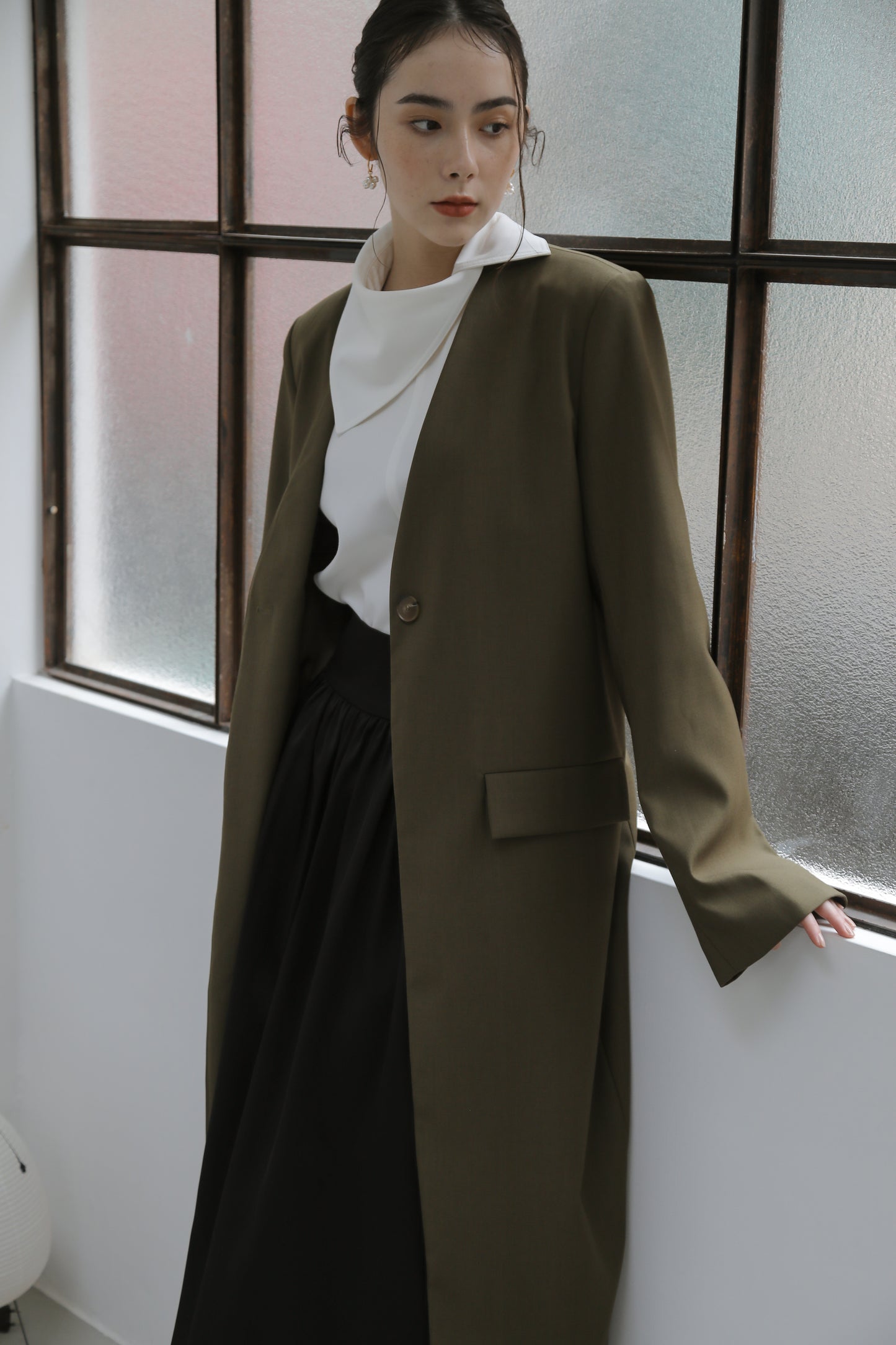 Serge collarless coat