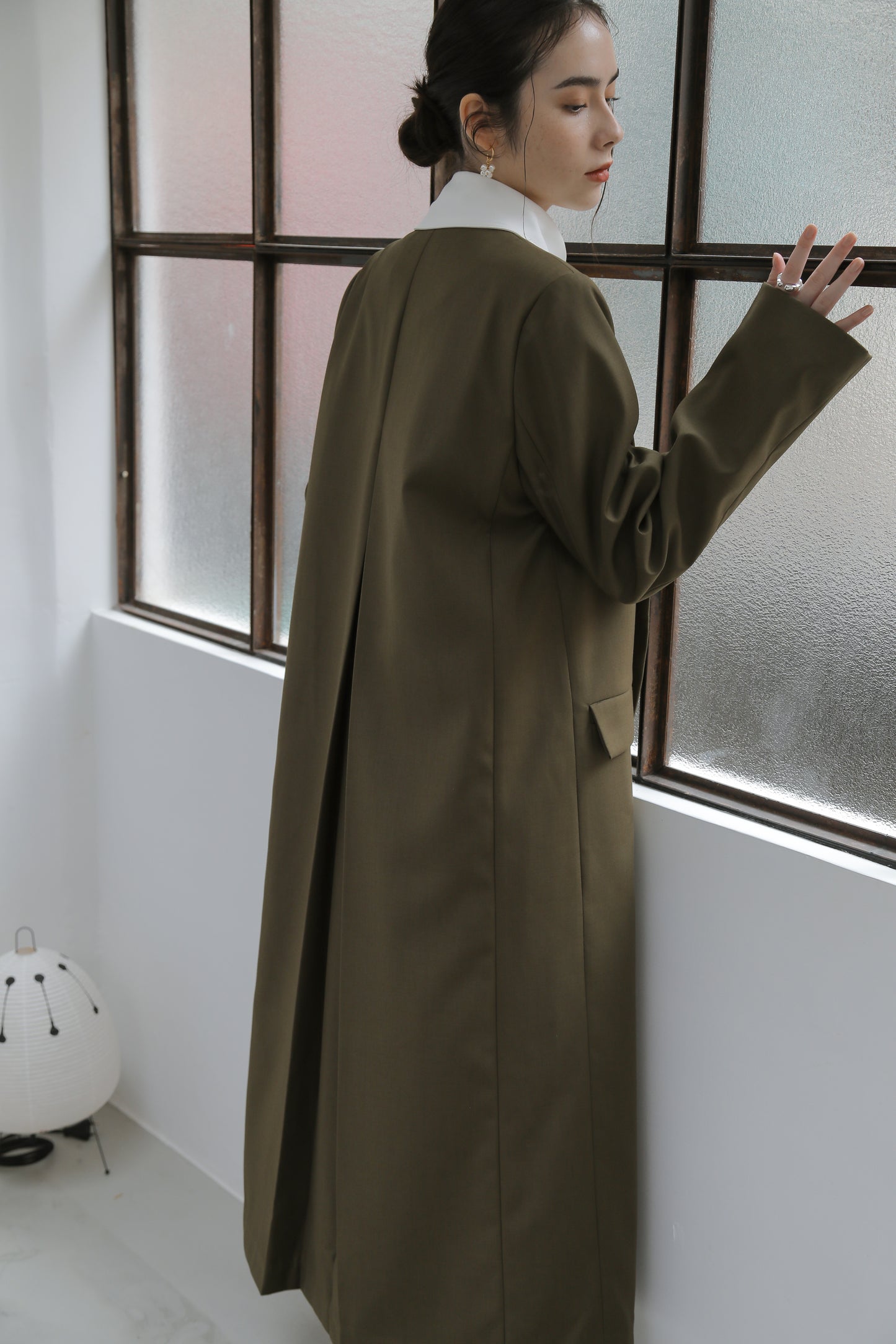 Serge collarless coat
