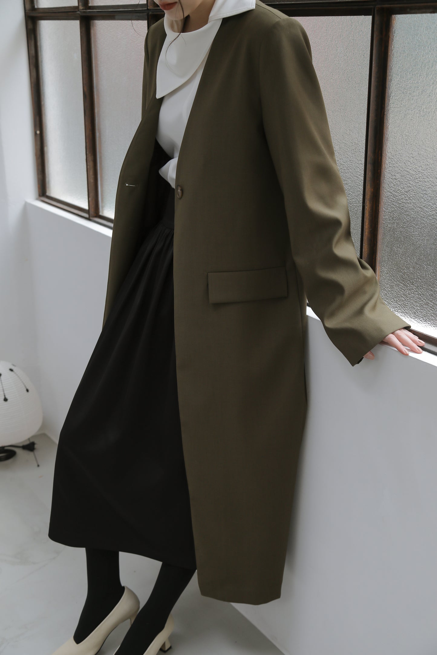 Serge collarless coat
