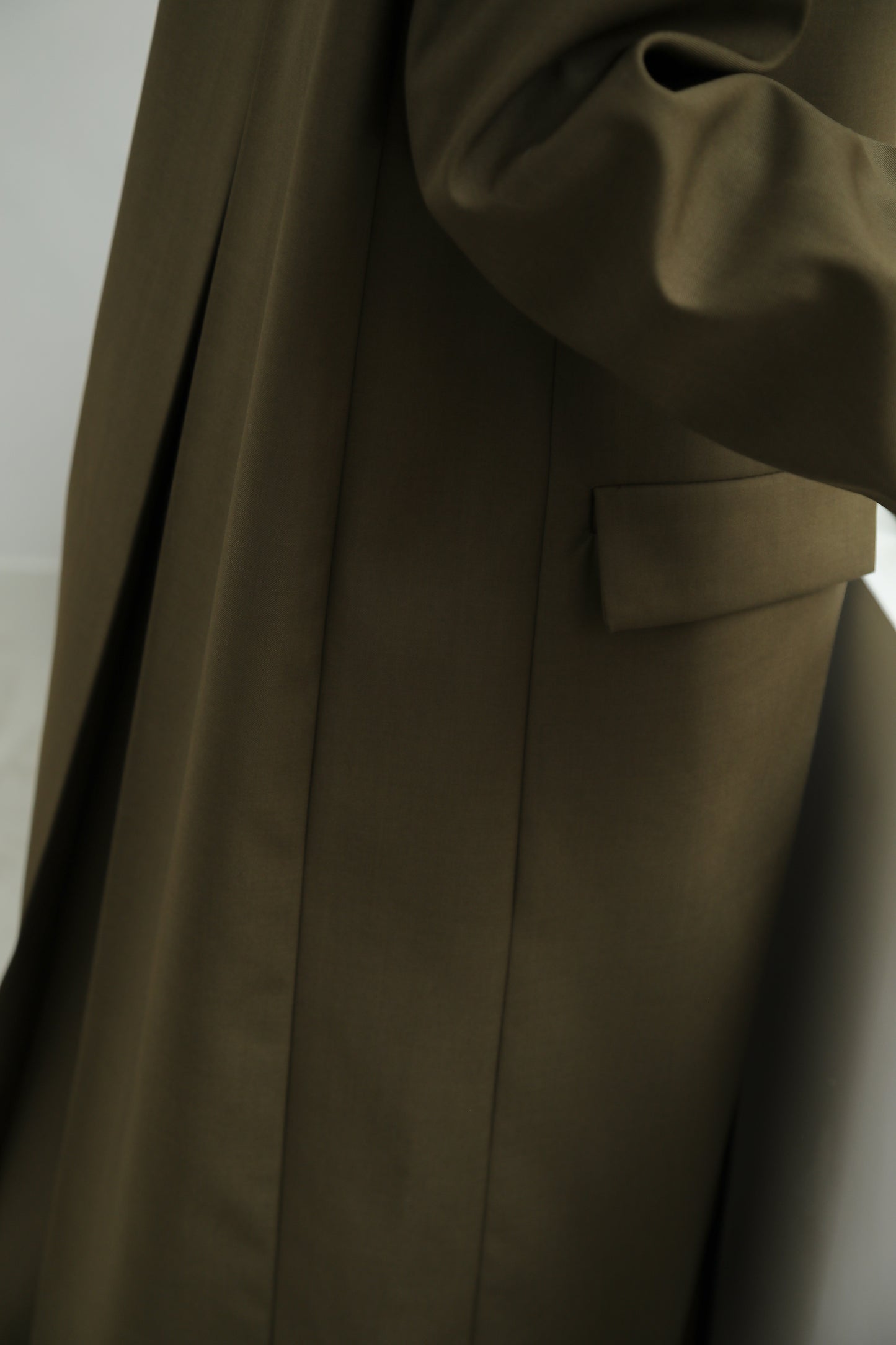 Serge collarless coat