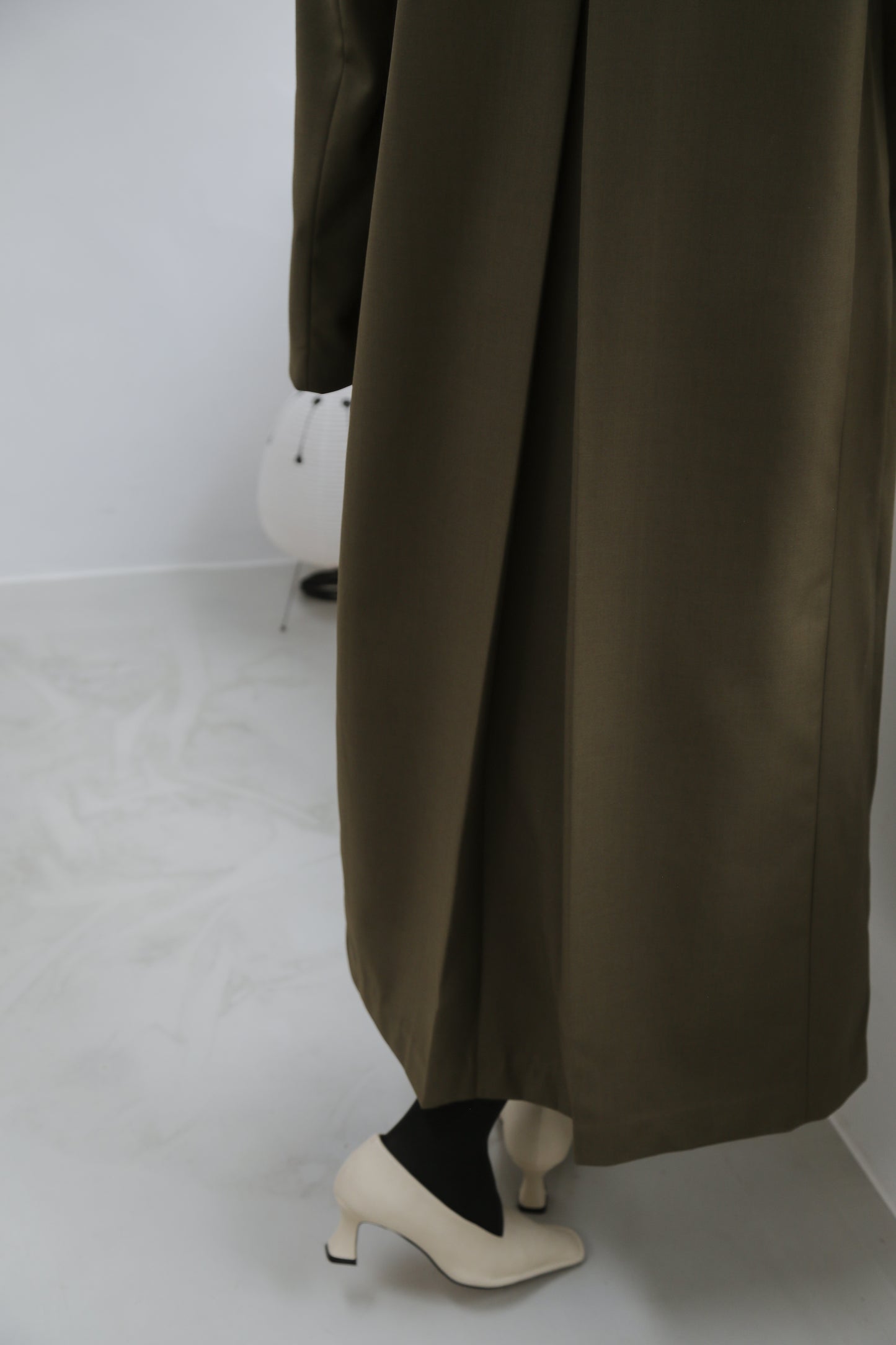Serge collarless coat