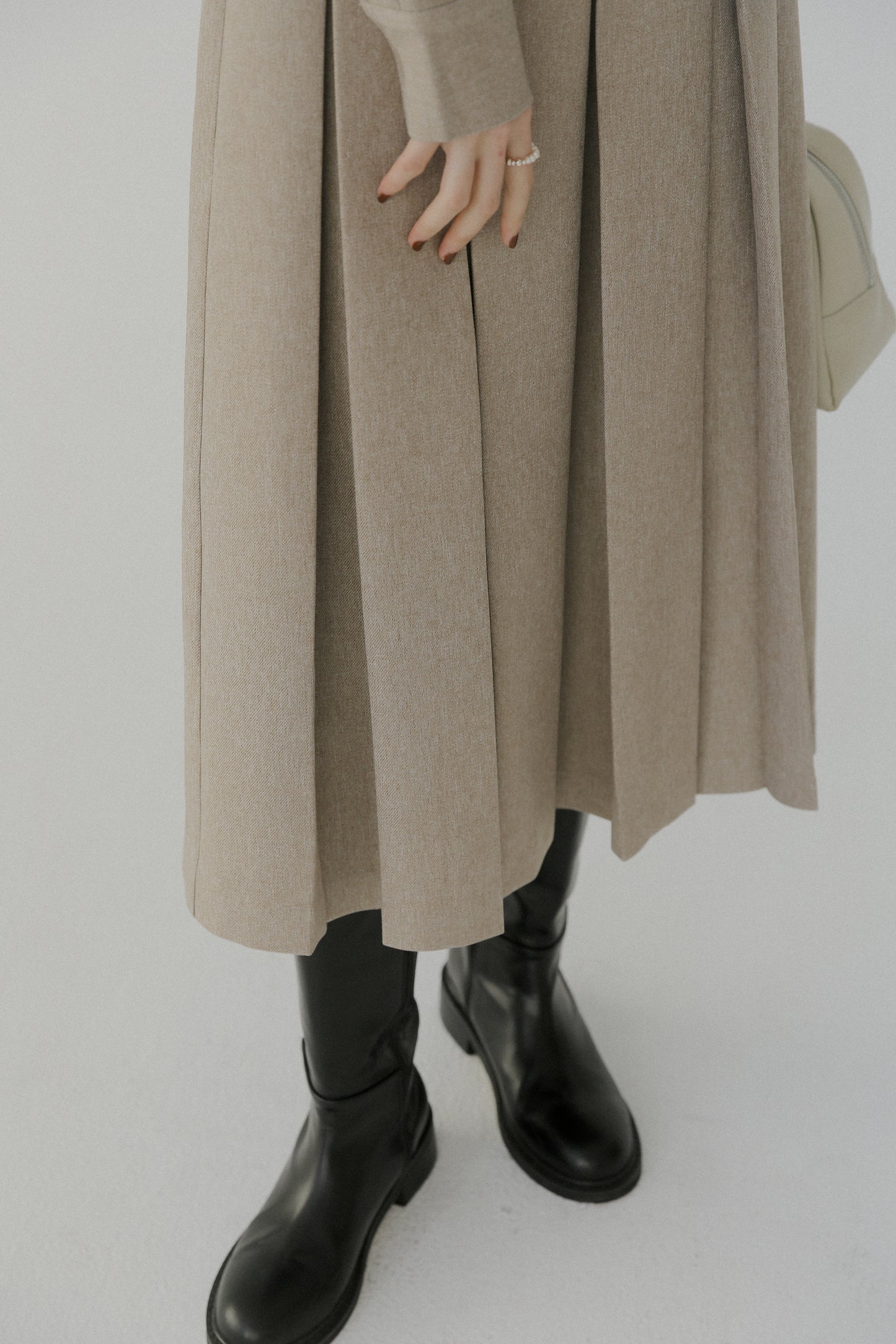 Noma pleat skirt
