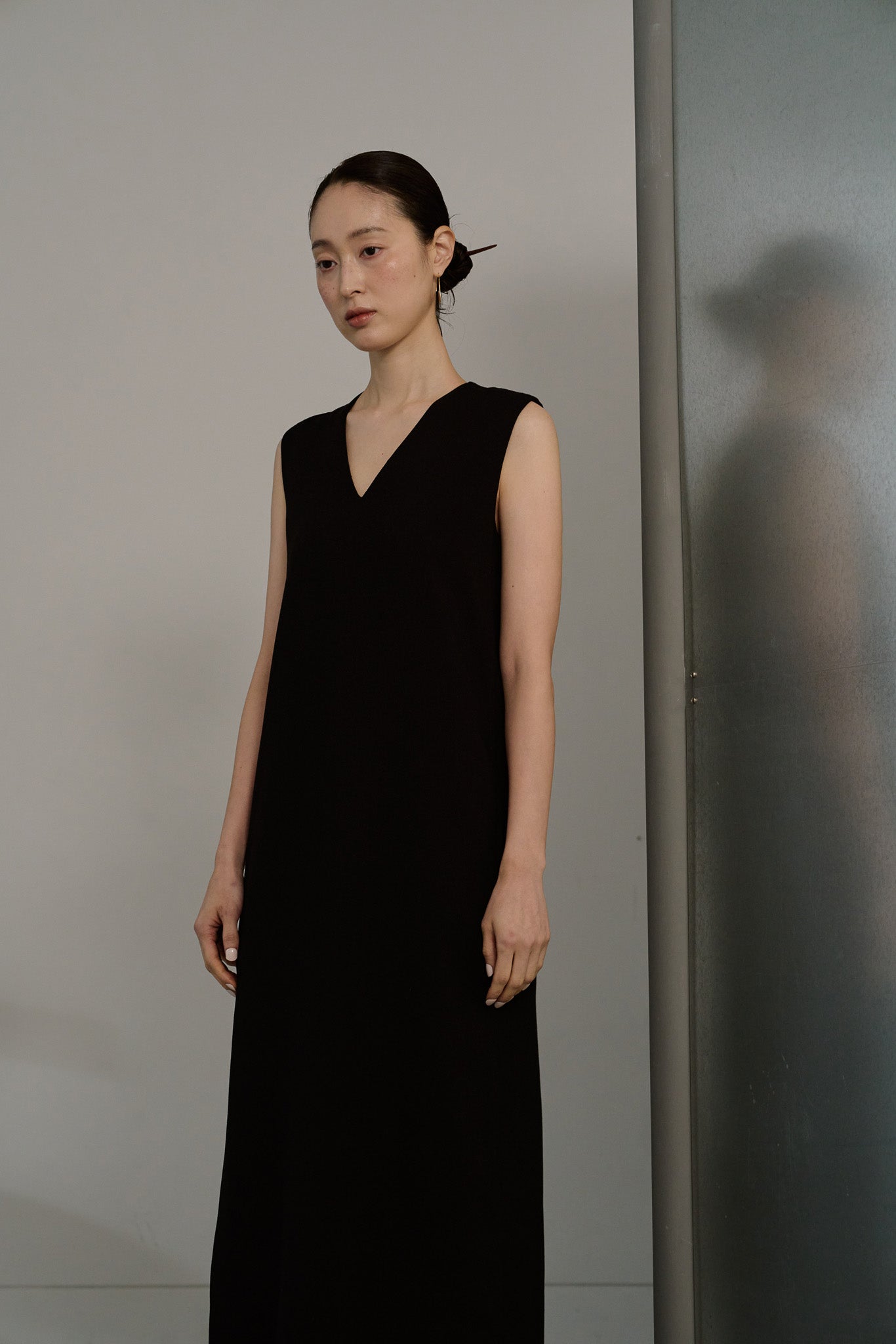 Refy v neck dress