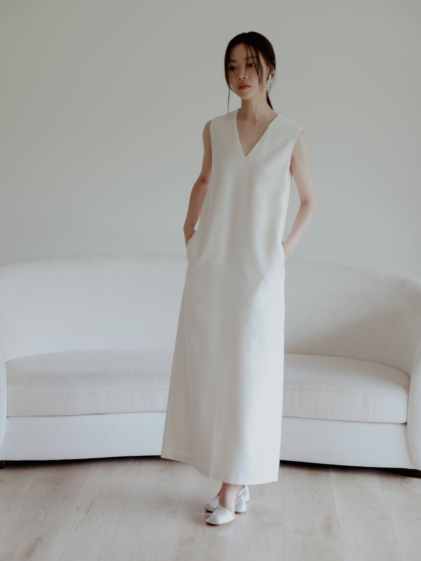 Refy v neck dress