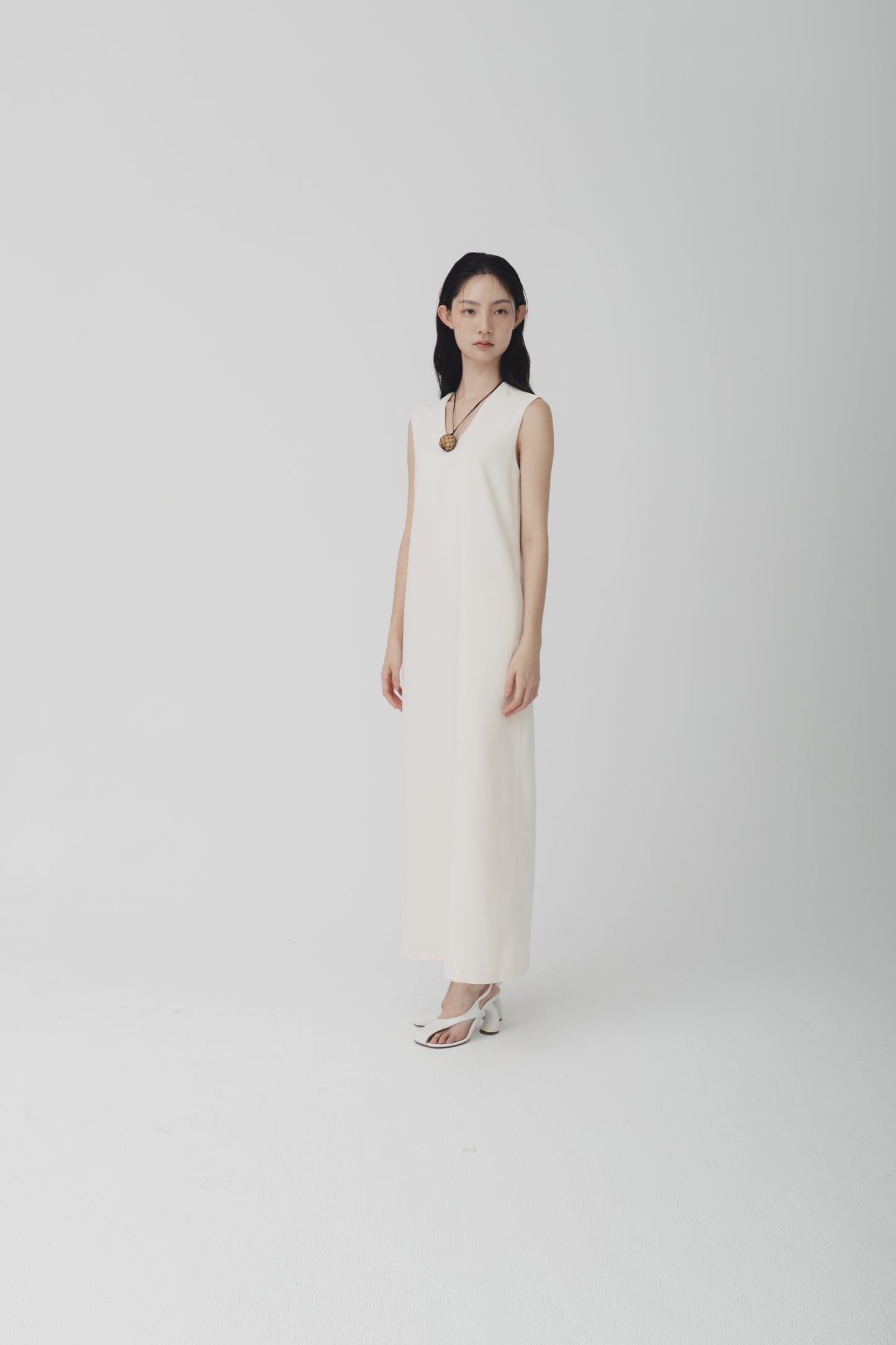 Refy v neck dress