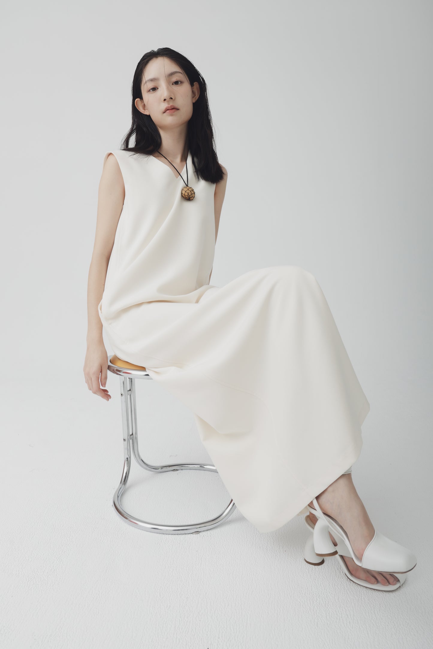 Refy v neck dress