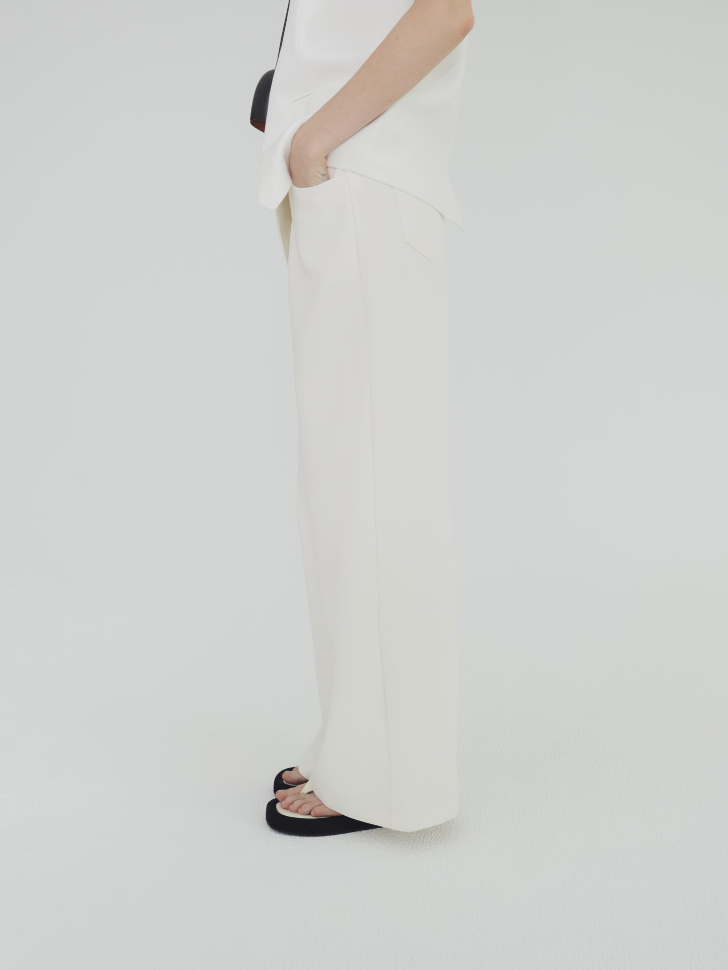 Carmen embroidered trousers