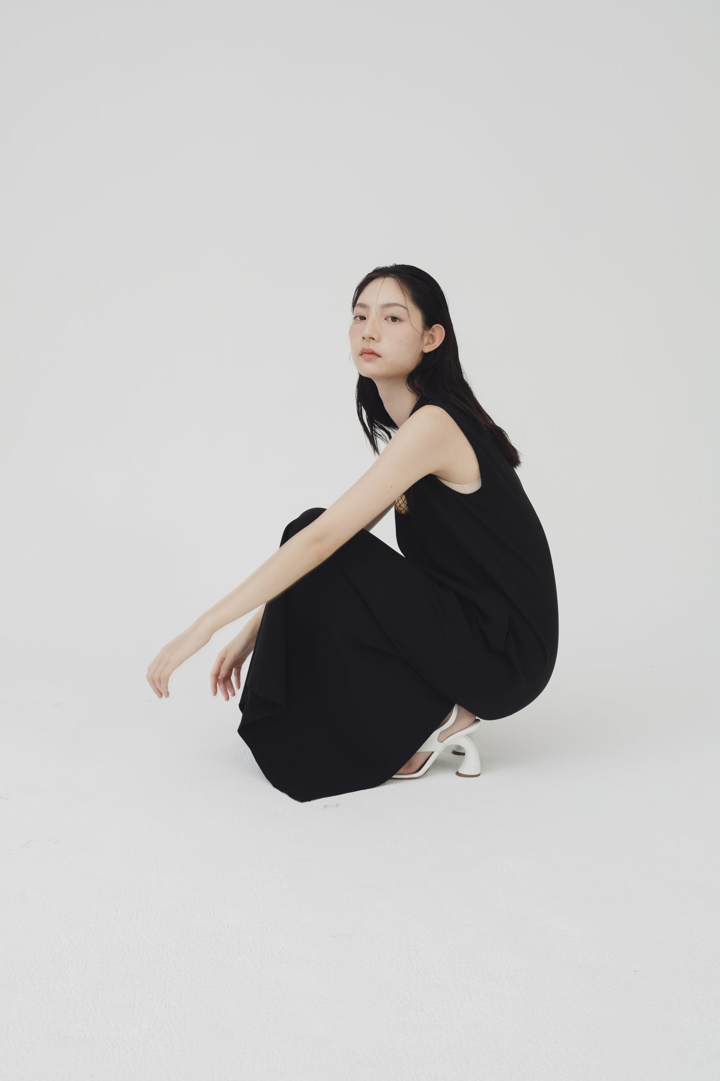 Refy v neck dress