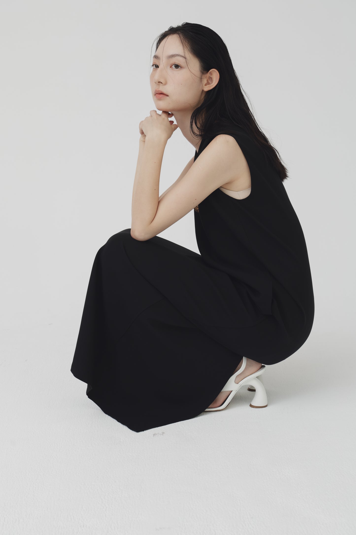 Refy v neck dress