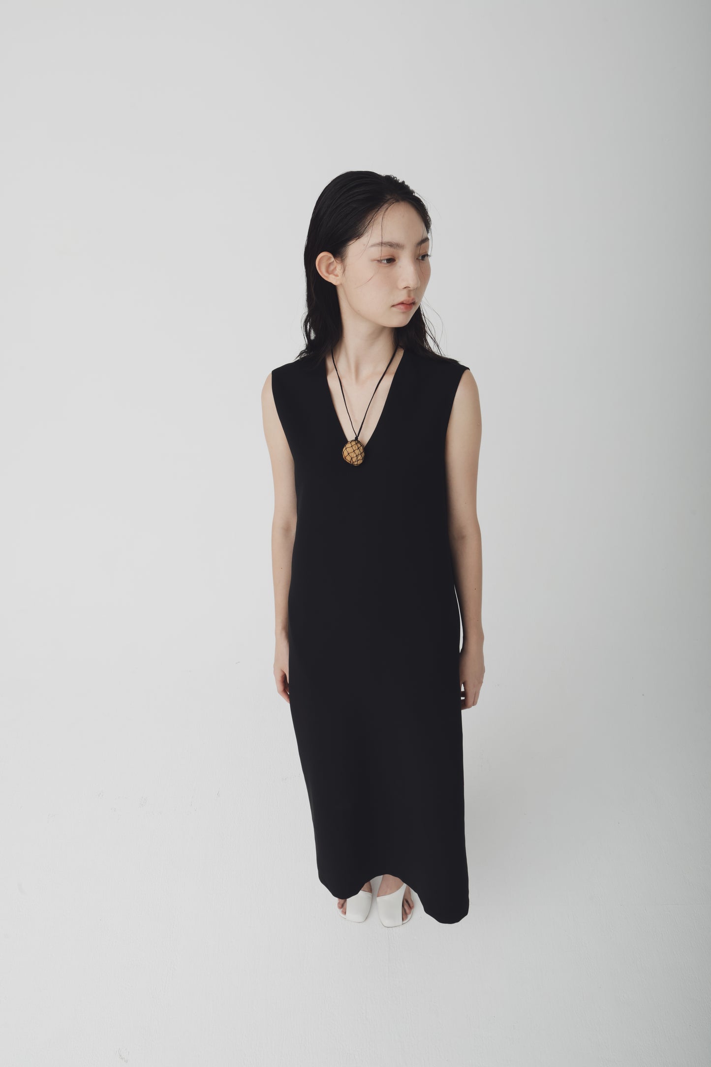 Refy v neck dress