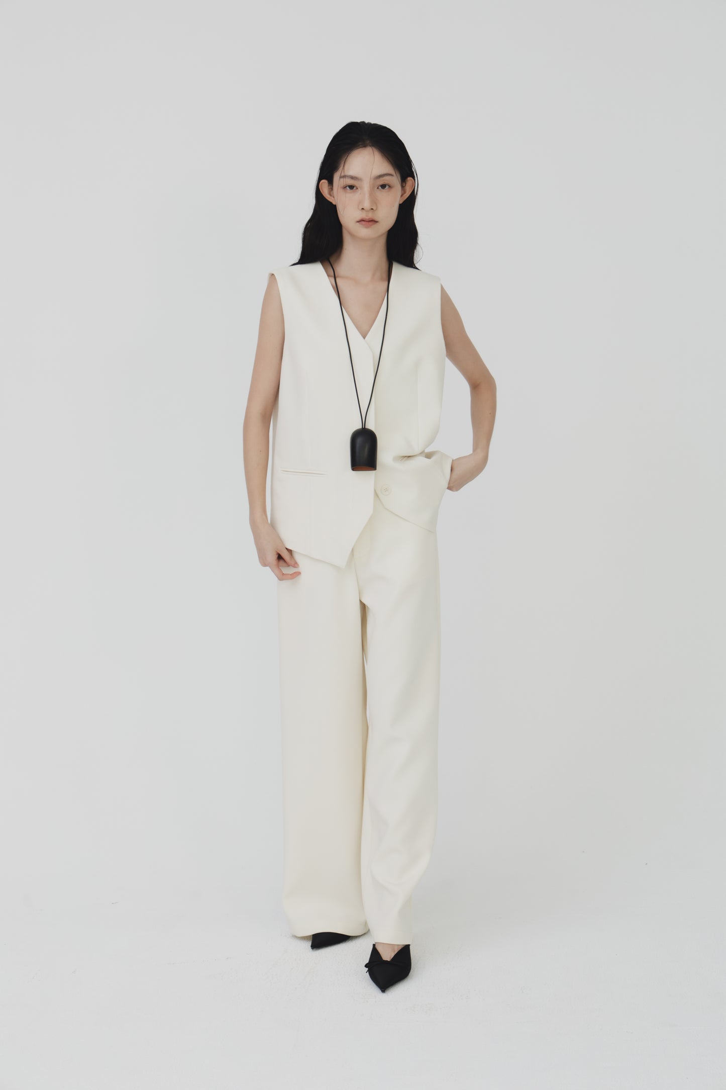 Carmen embroidered trousers