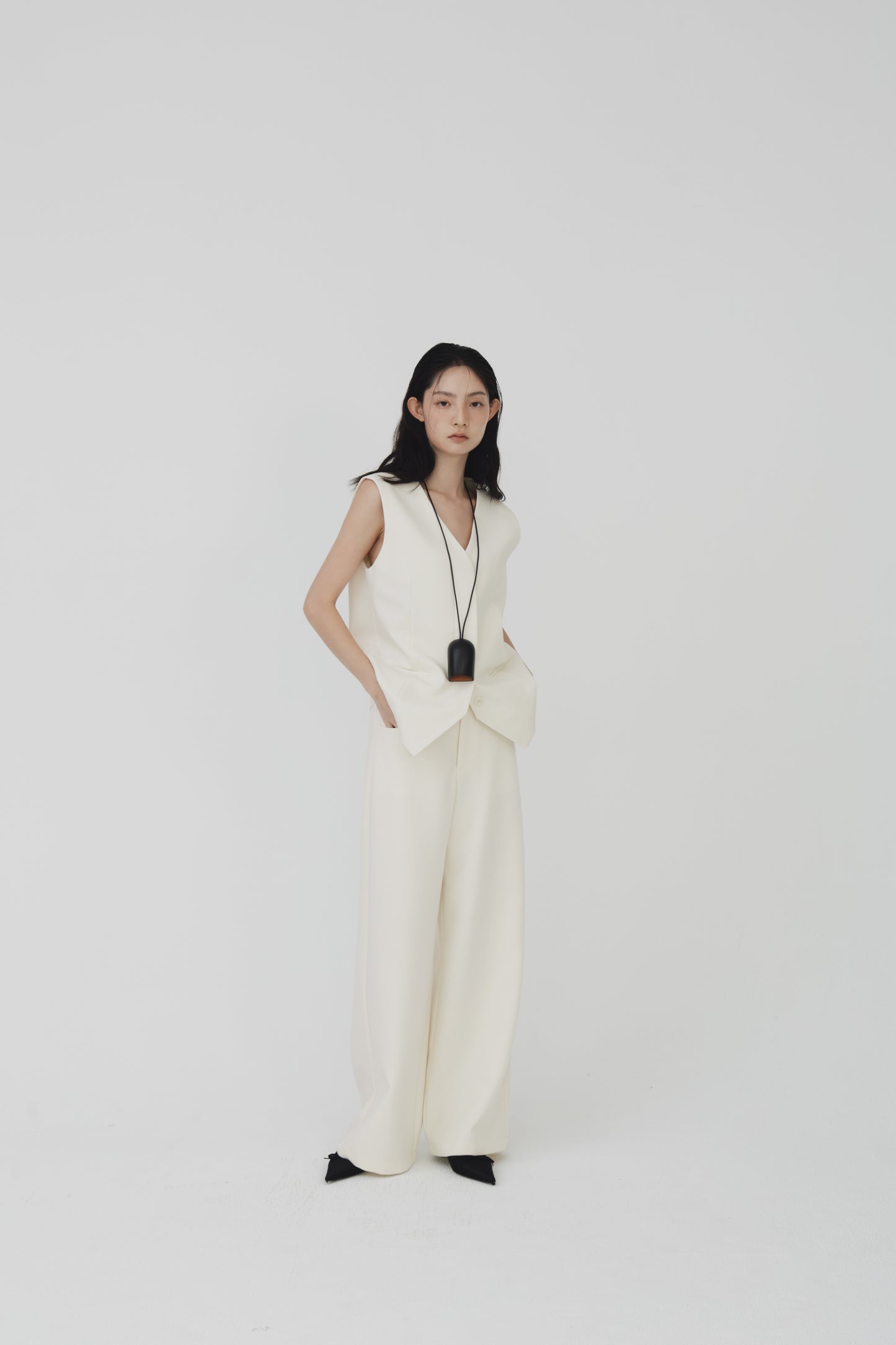 Carmen embroidered trousers
