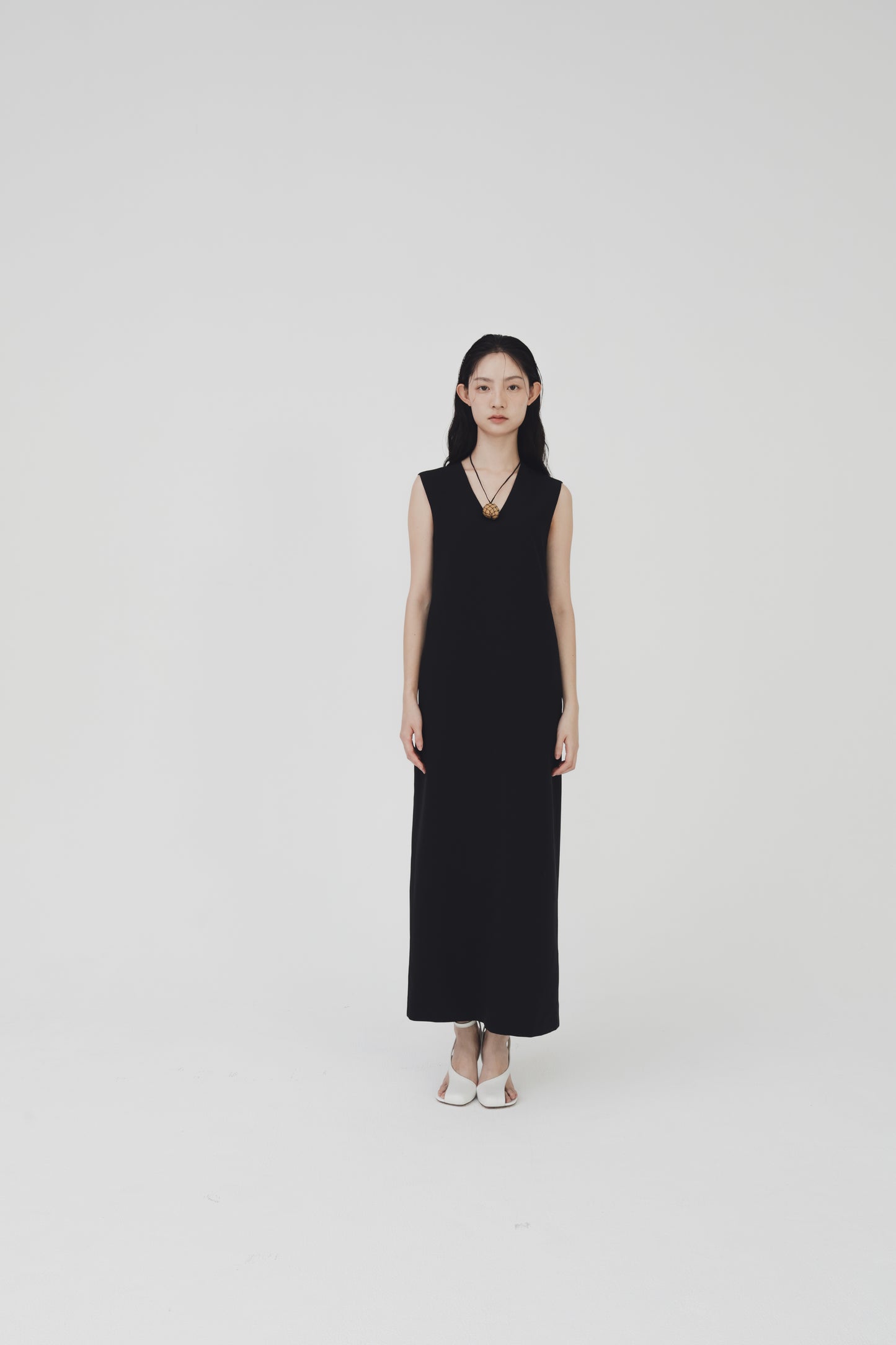 Refy v neck dress