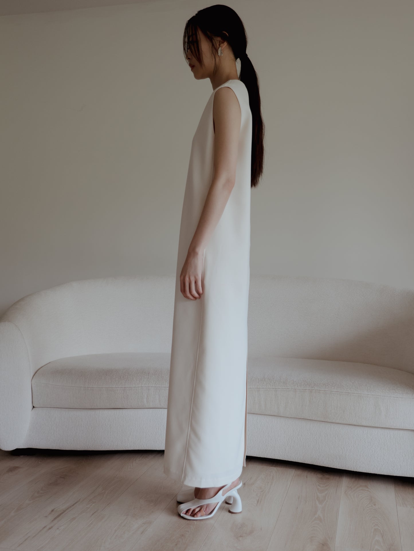 Refy v neck dress