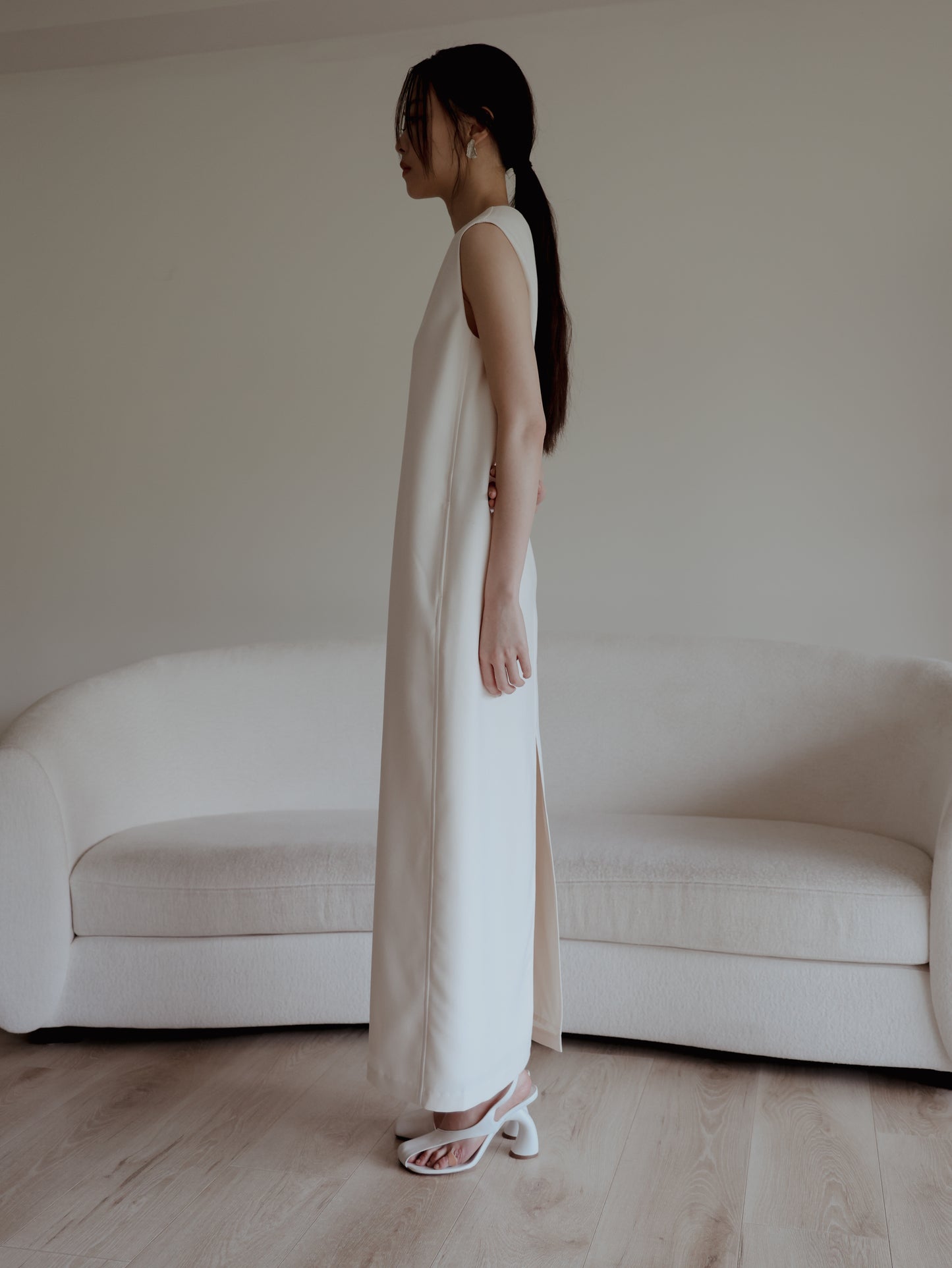 Refy v neck dress