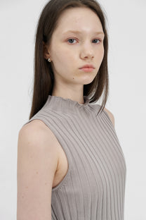 Lerii ribbed tencel top