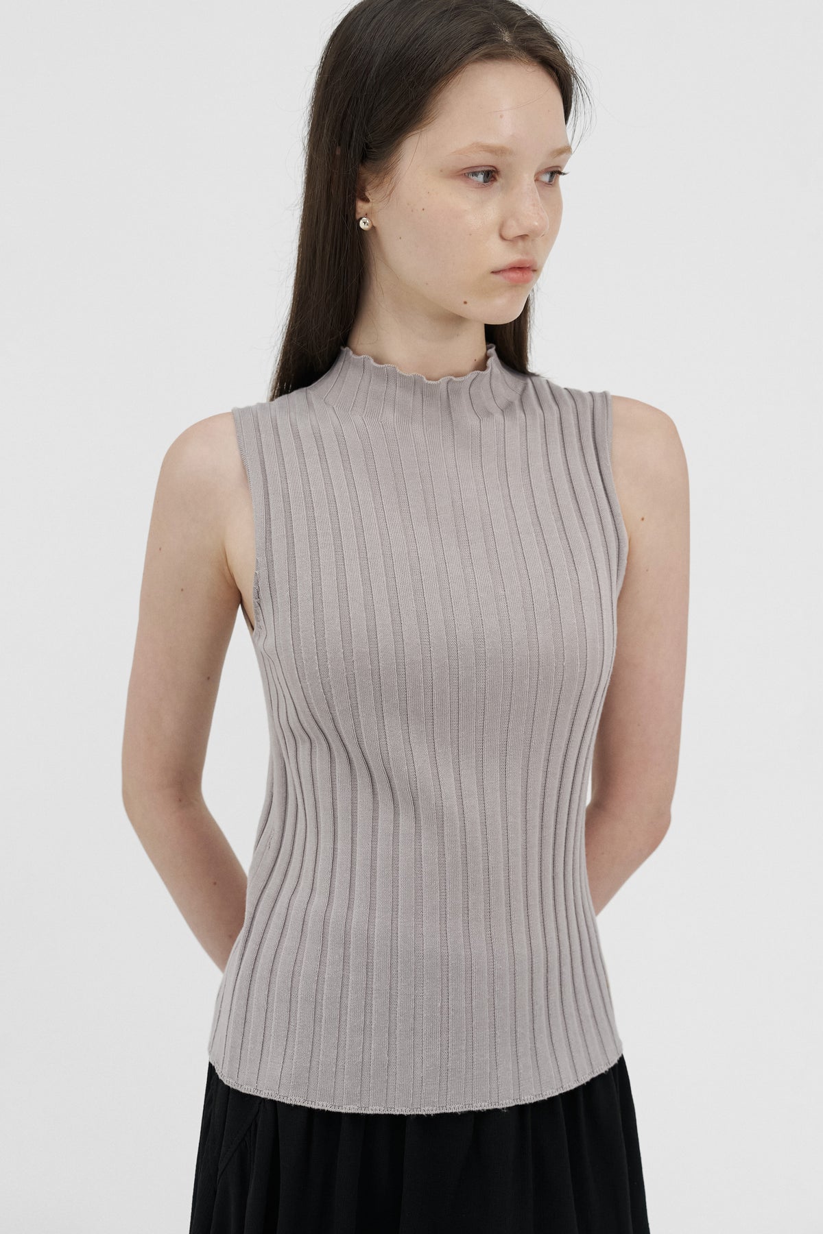 Lerii ribbed tencel top