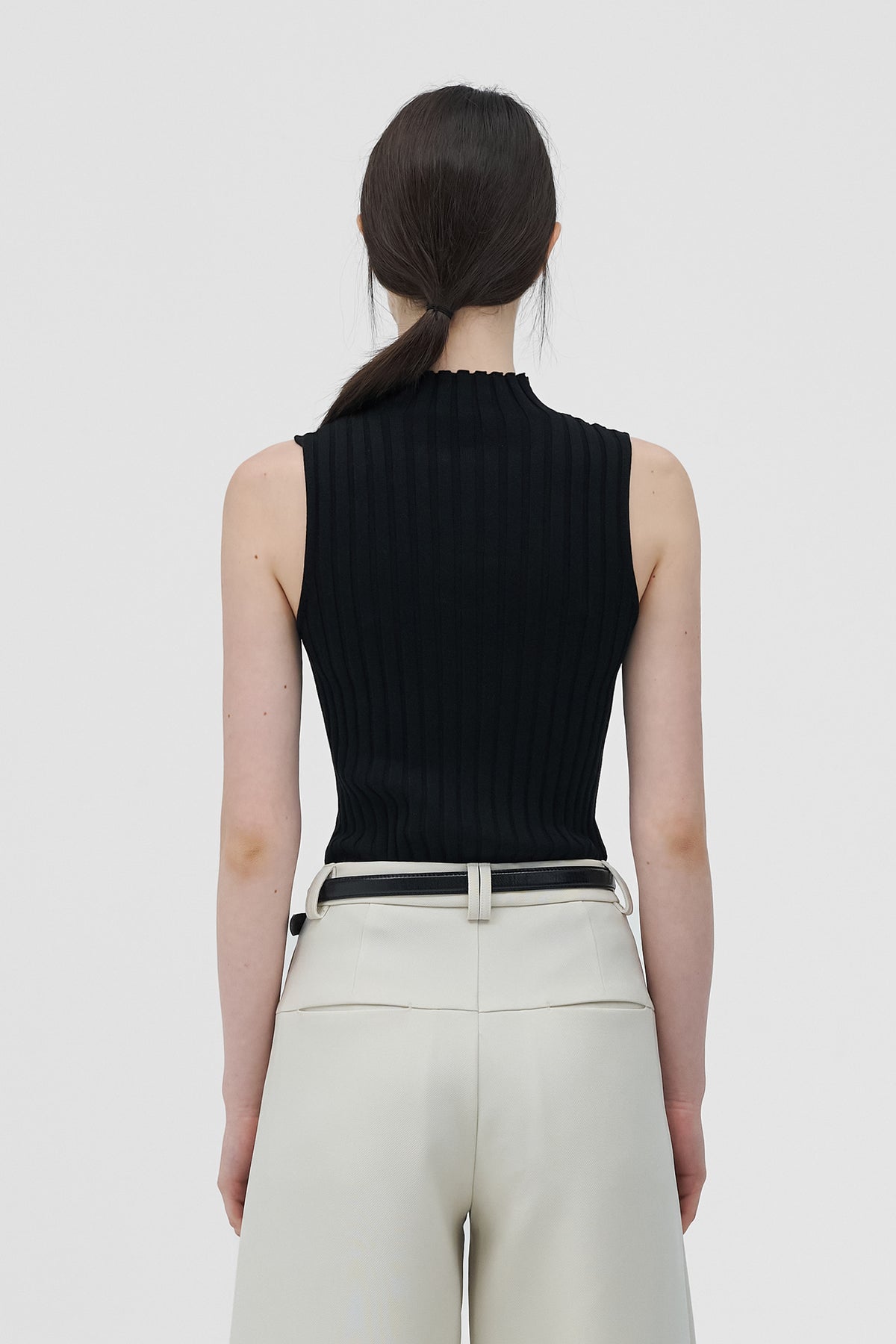 Lerii ribbed tencel top