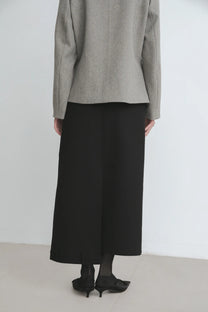 Mosu asymmetric skirt