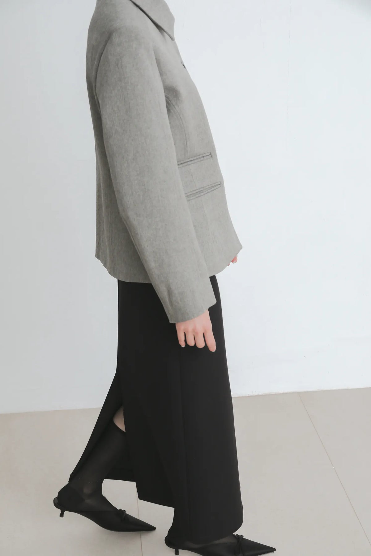 Mosu asymmetric skirt
