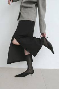 Mosu asymmetric skirt