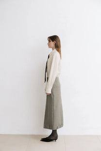 Mosu asymmetric skirt