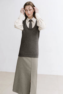 Adjustable tie