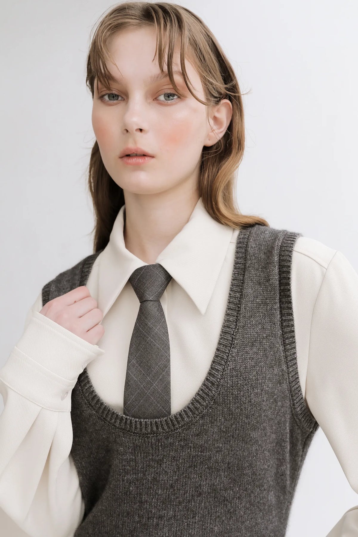 Adjustable tie
