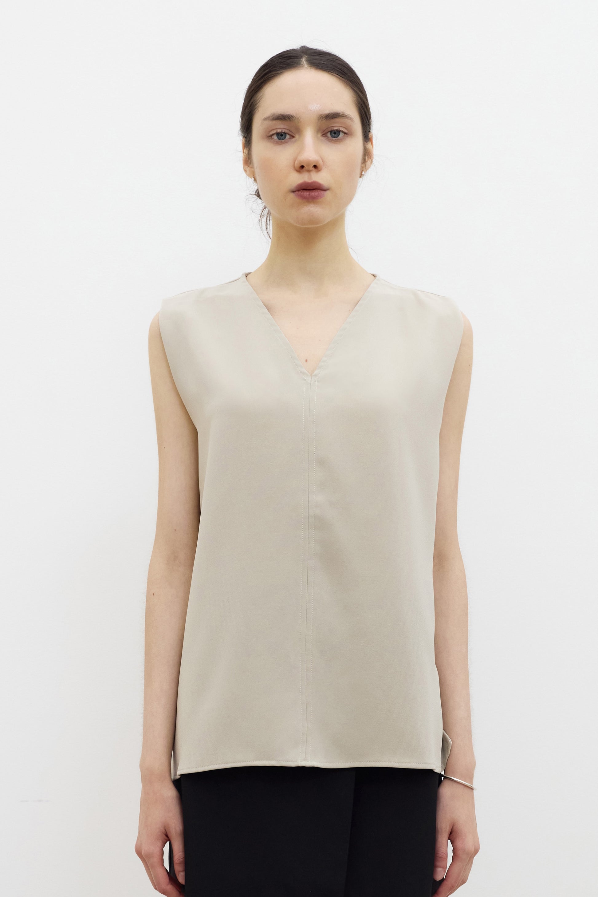 Shell V neck top