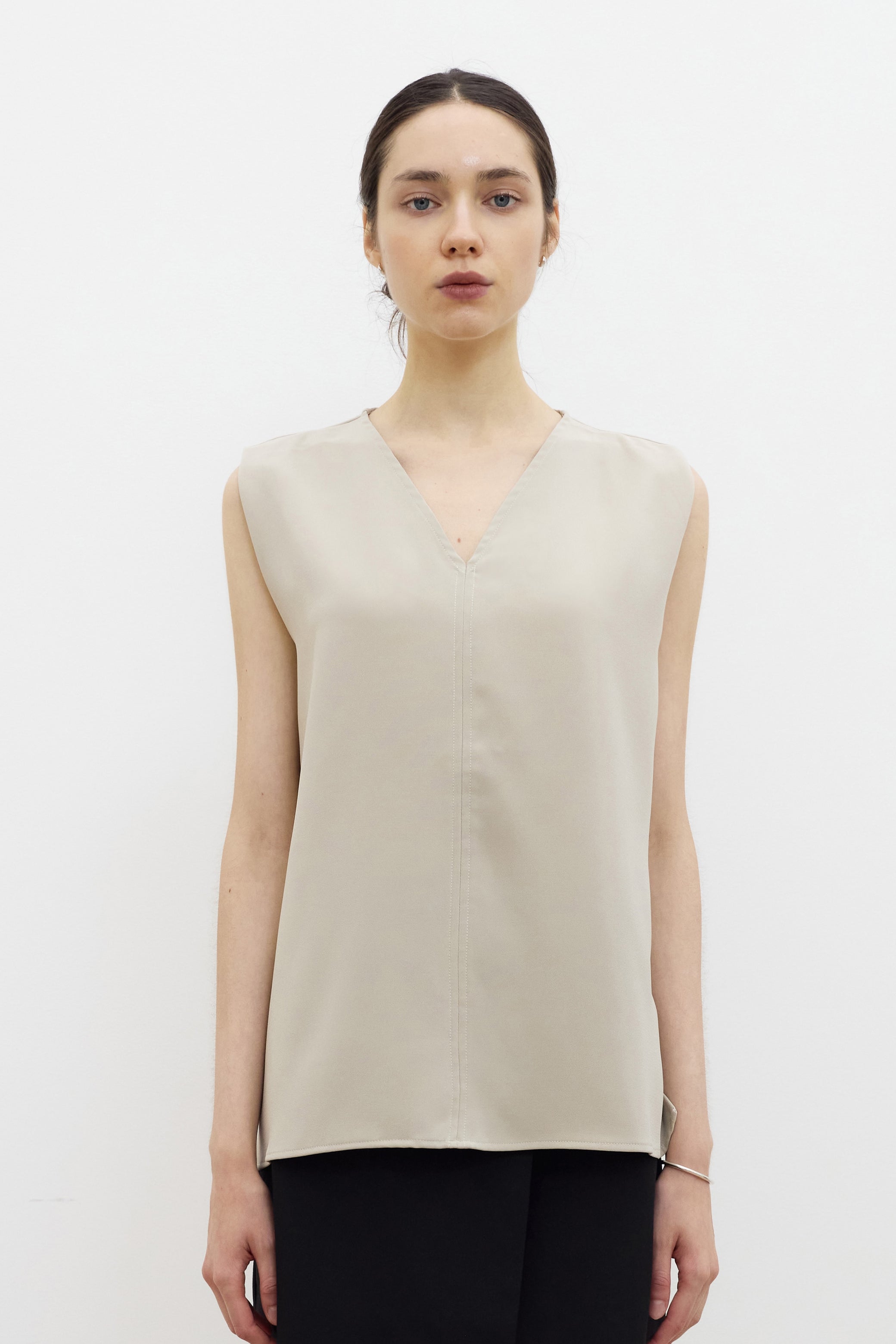 Shell V neck top