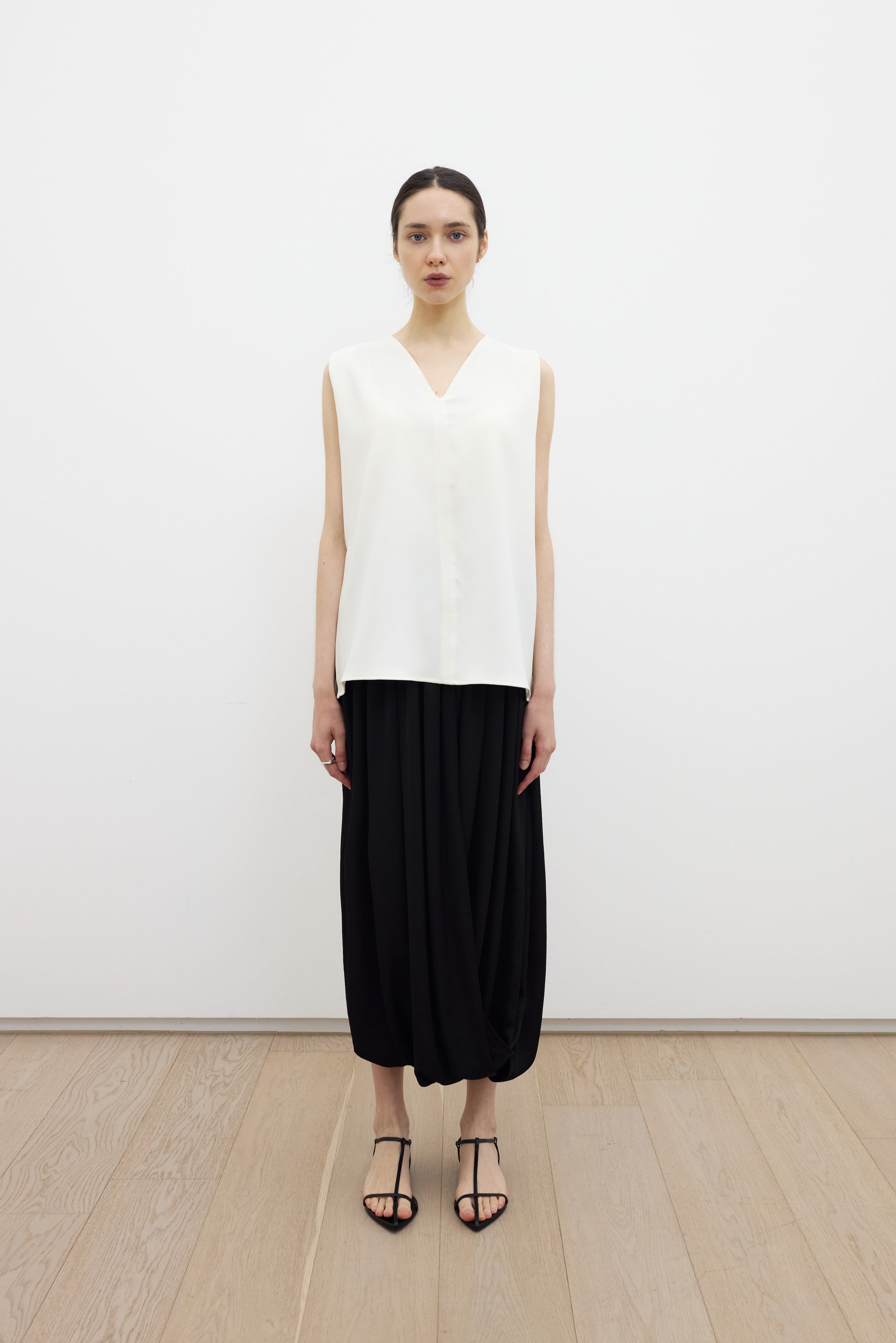 Shell V neck top