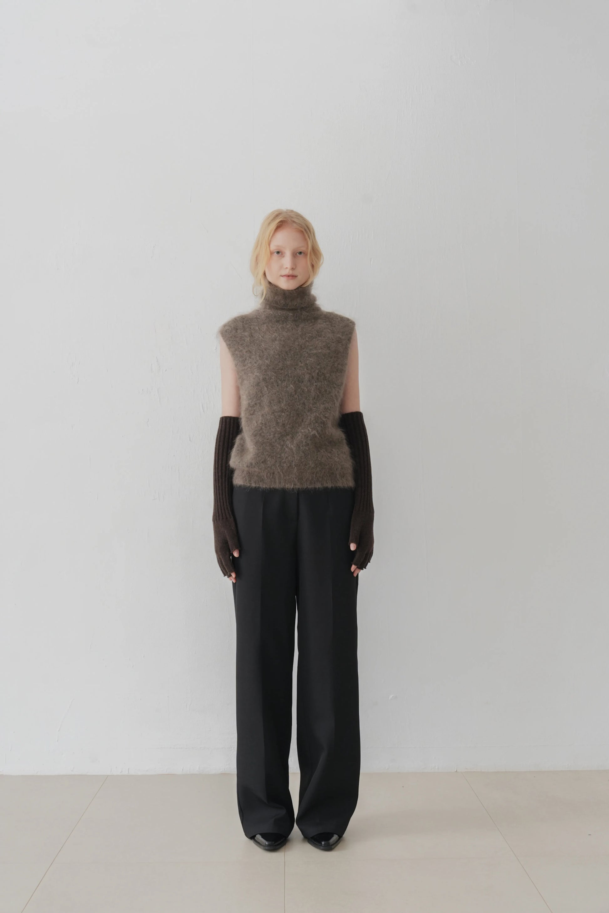 Sarek Mohair vest brown