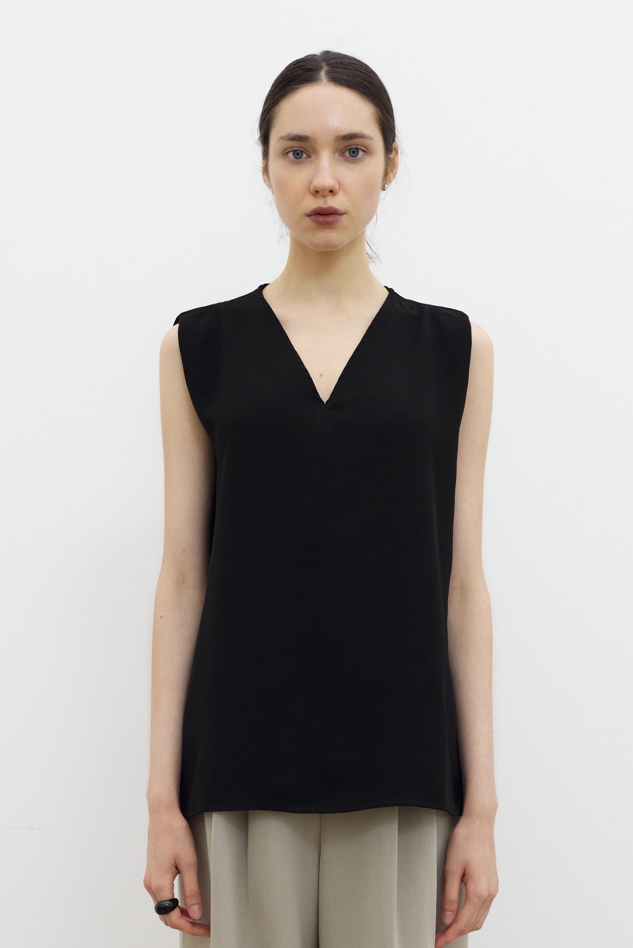Shell V neck top