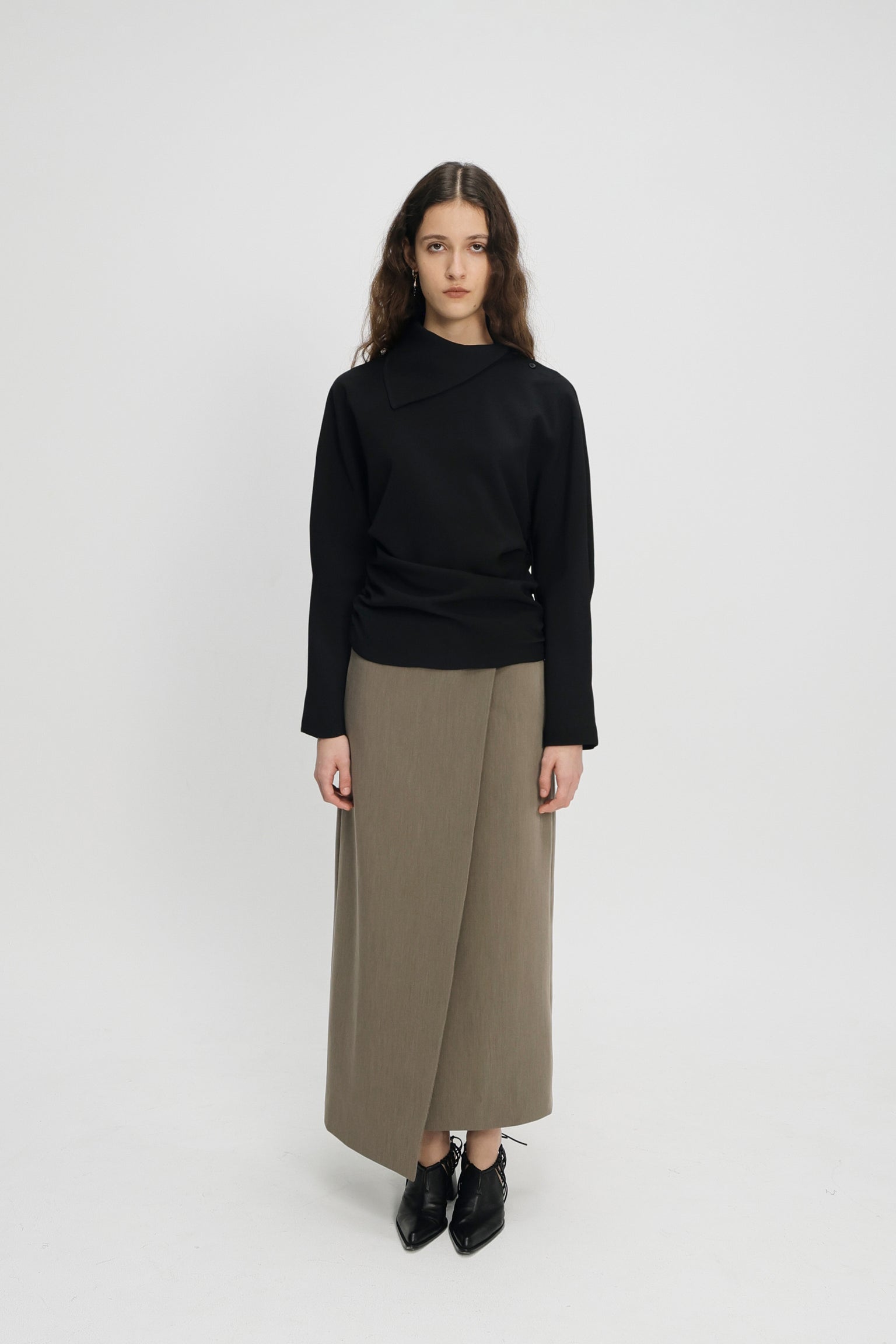 Elvin collar top black