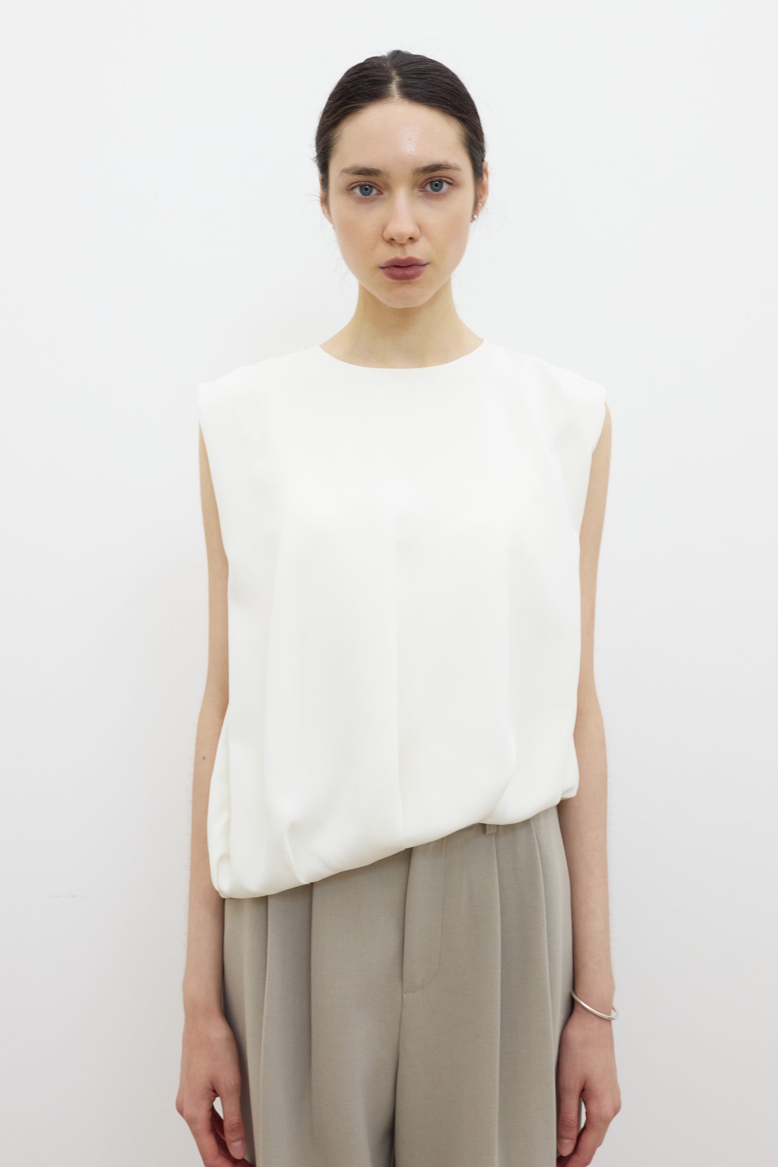 Meghan twist blouse