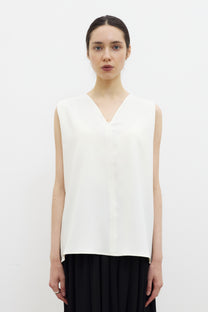 Shell V neck top