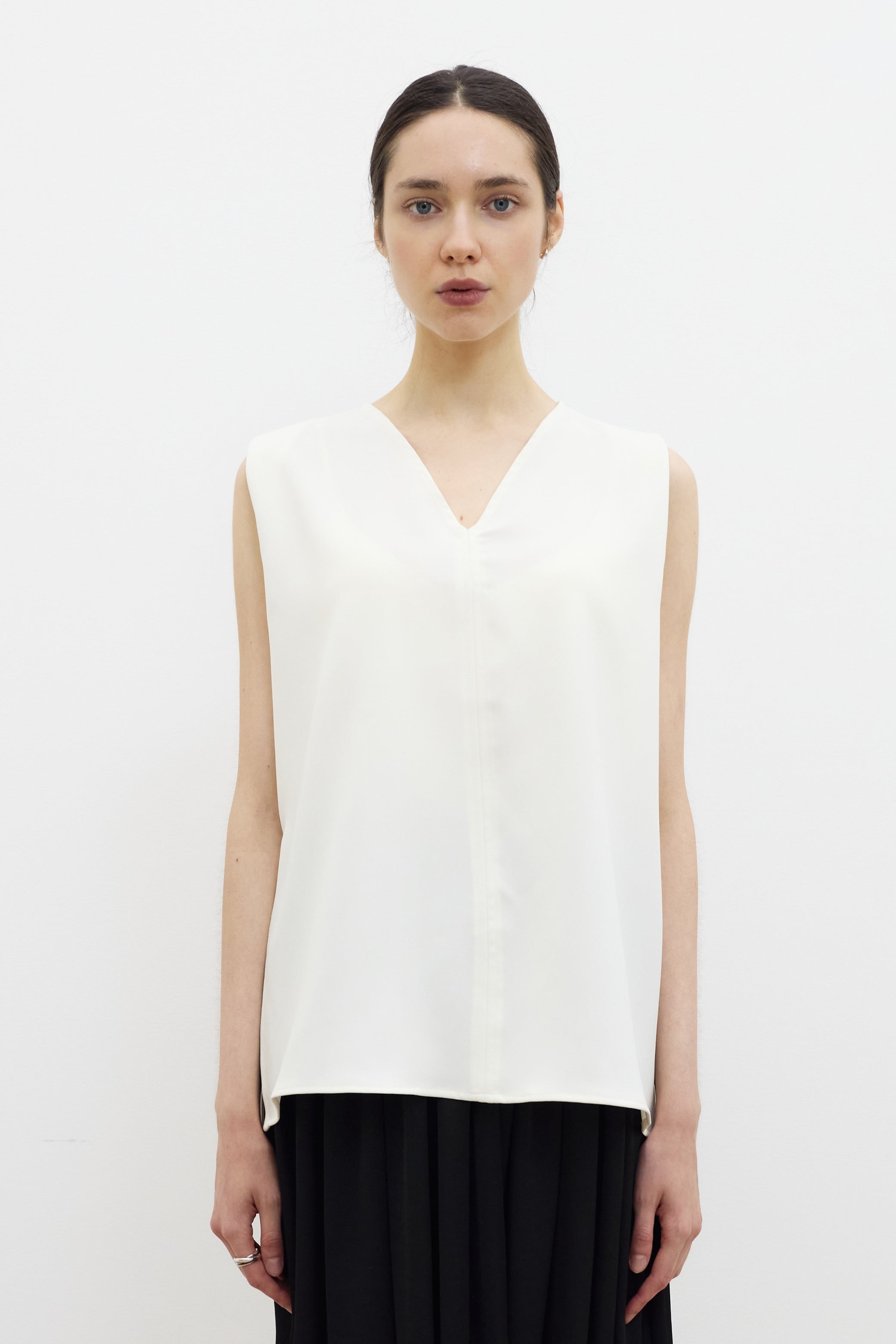 Shell V neck top