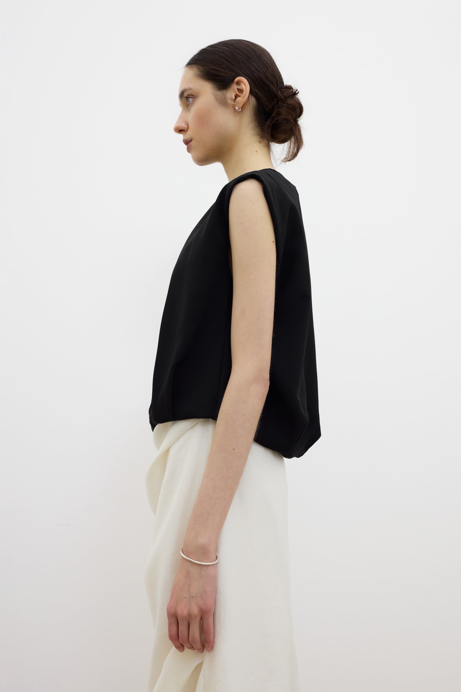Meghan twist blouse