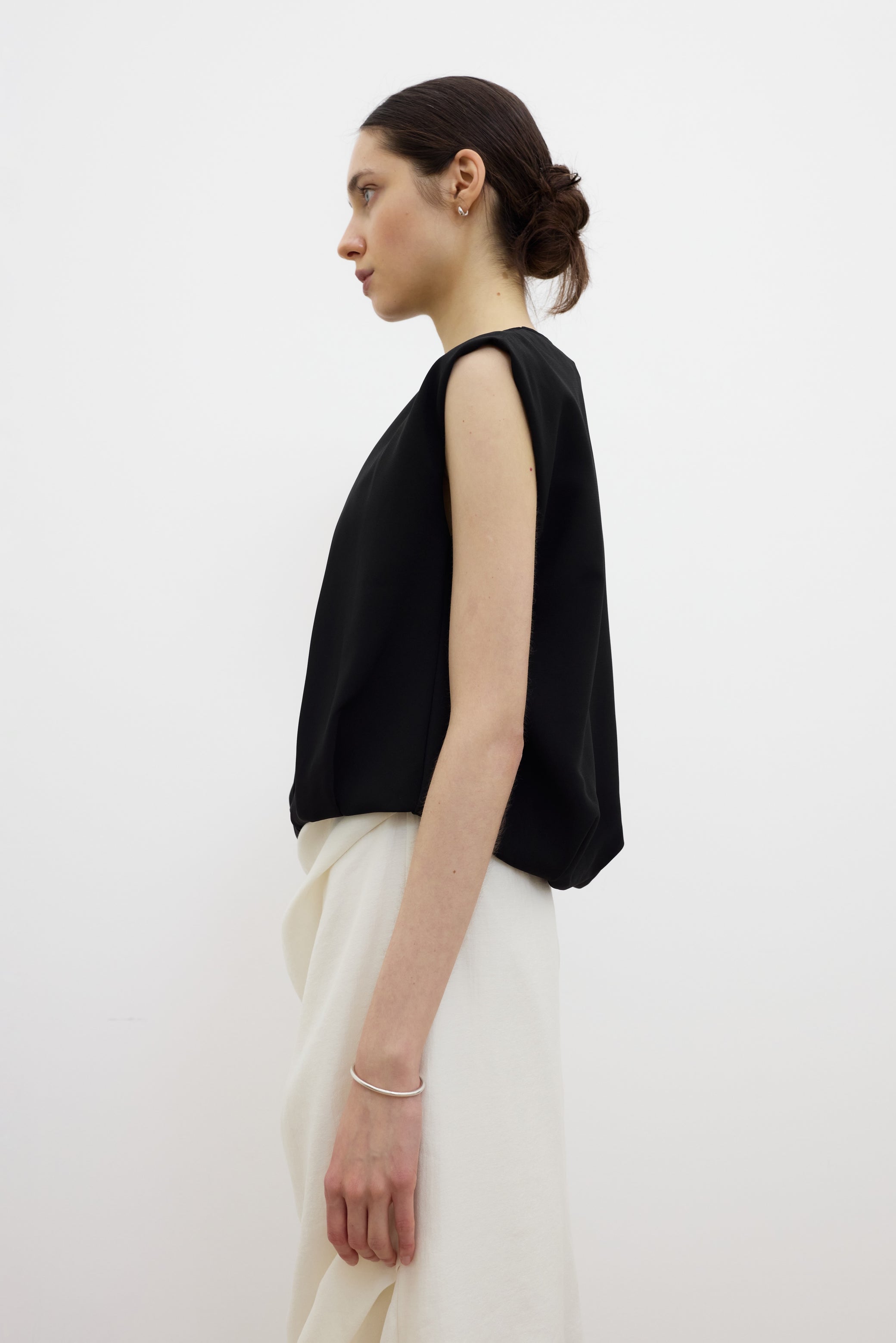 Meghan twist blouse