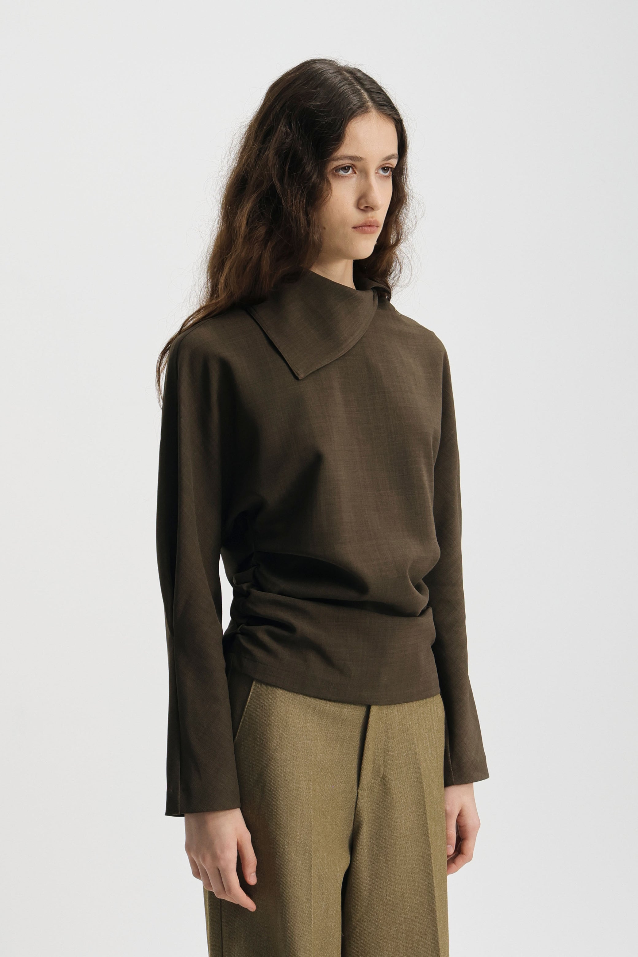 Elvin collar top brown