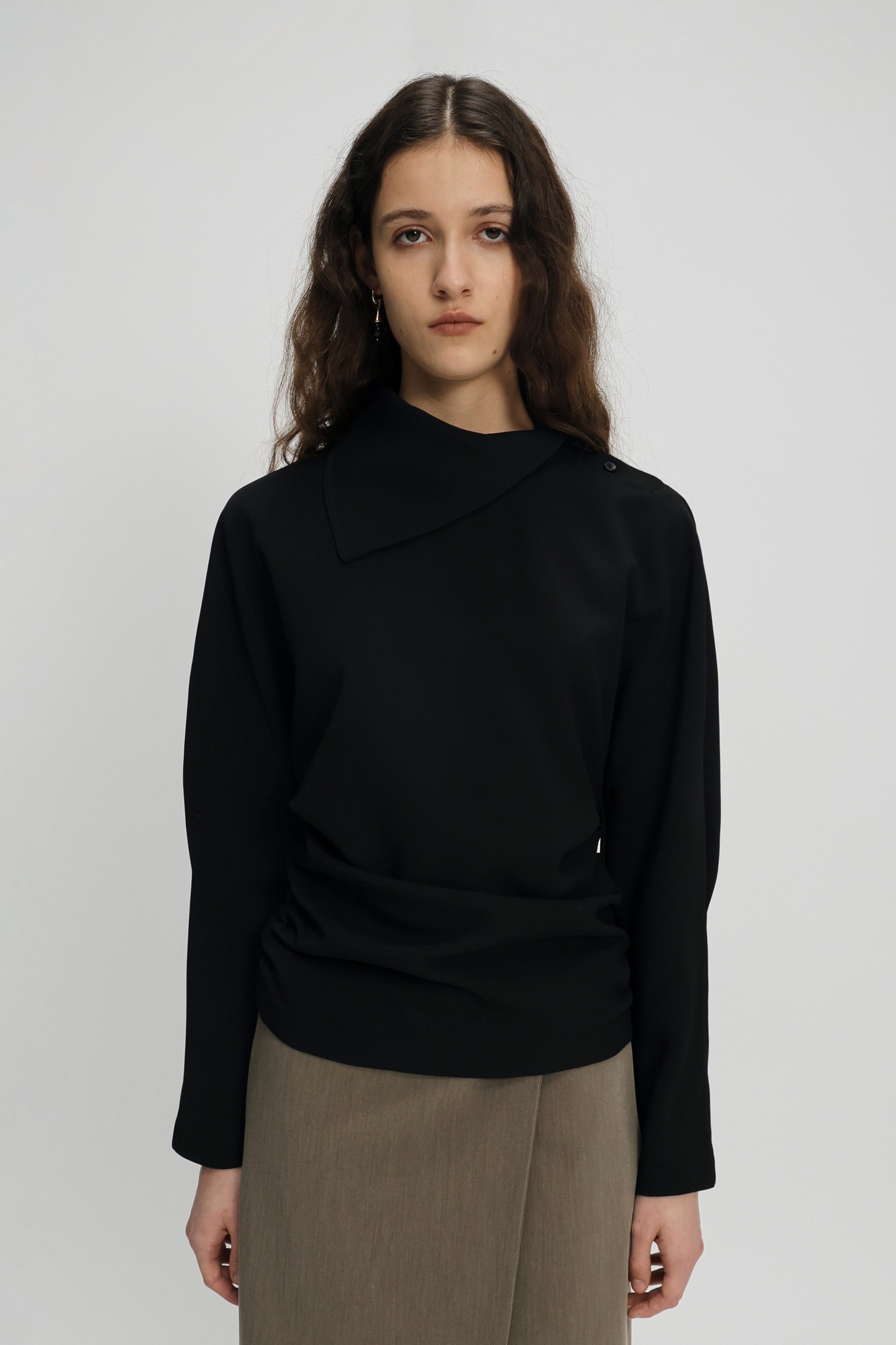 Elvin collar top black