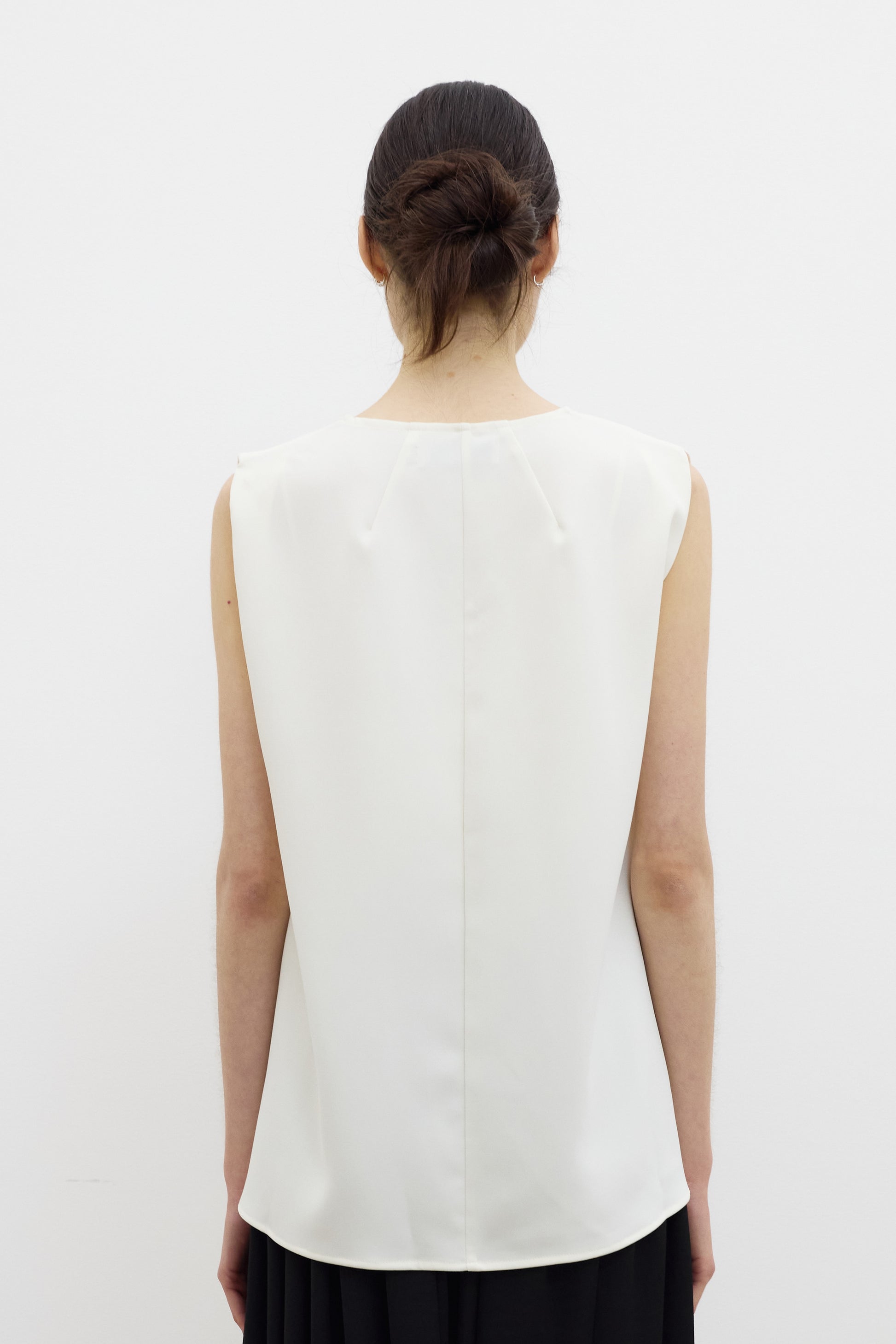 Shell V neck top