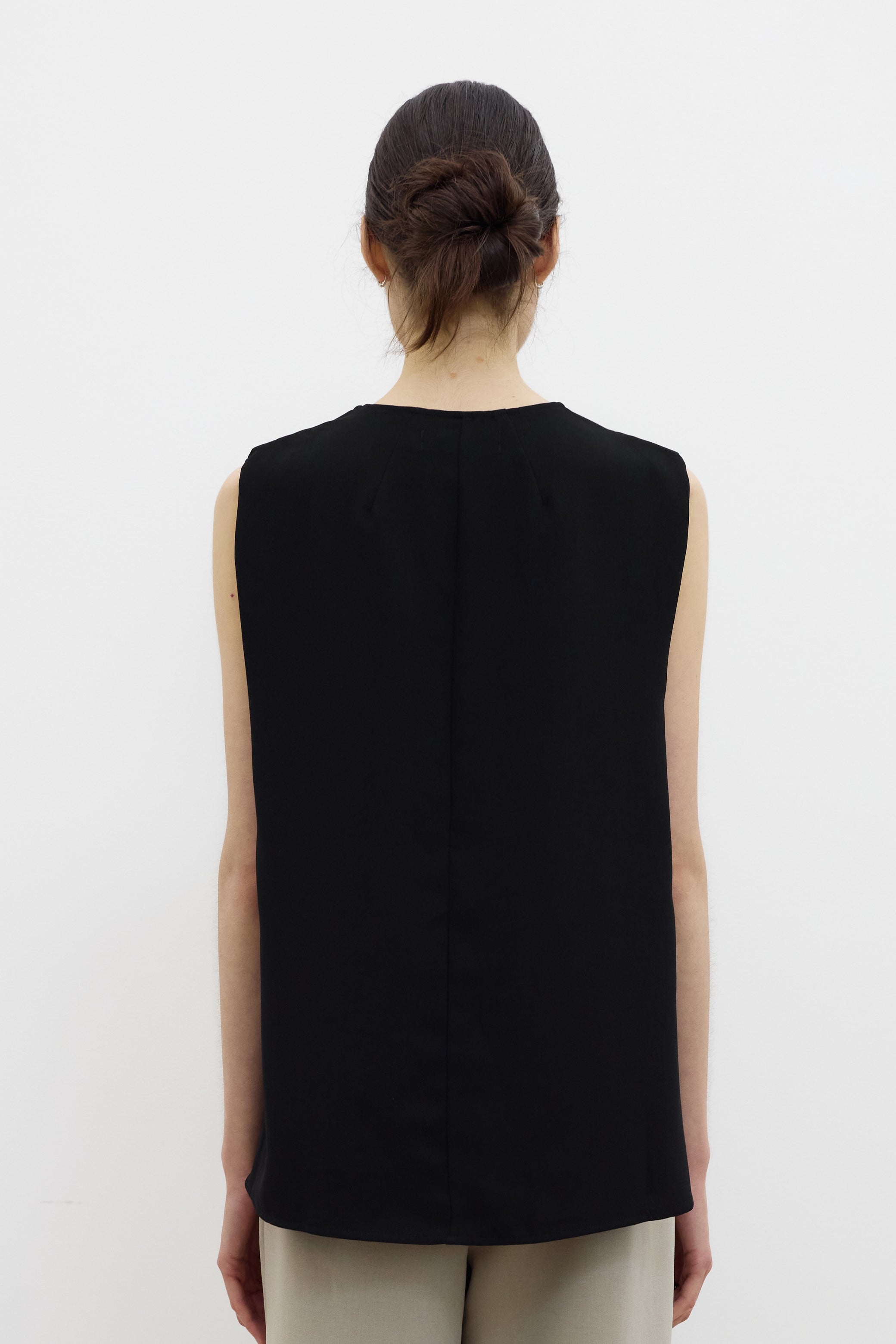 Shell V neck top