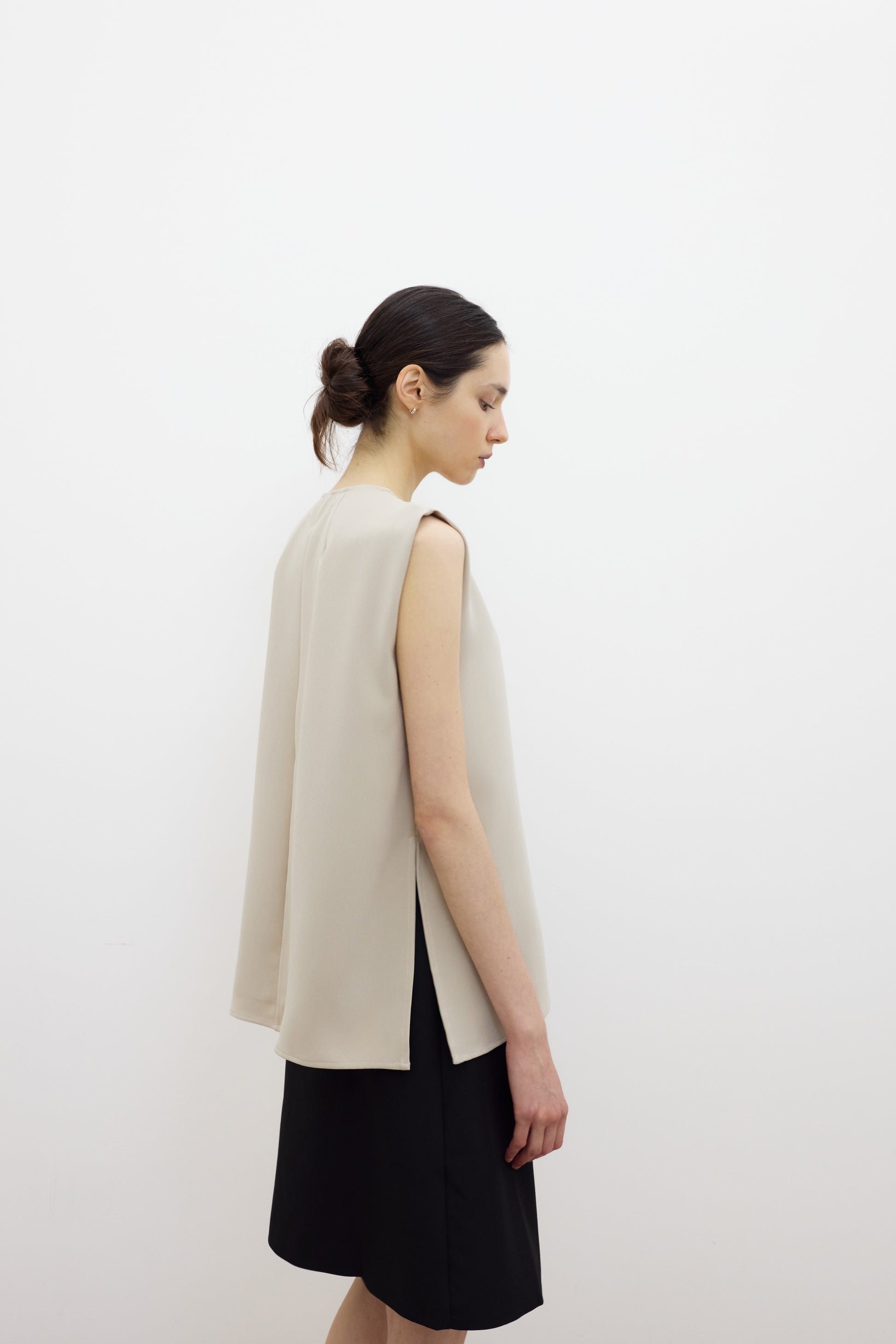 Shell V neck top