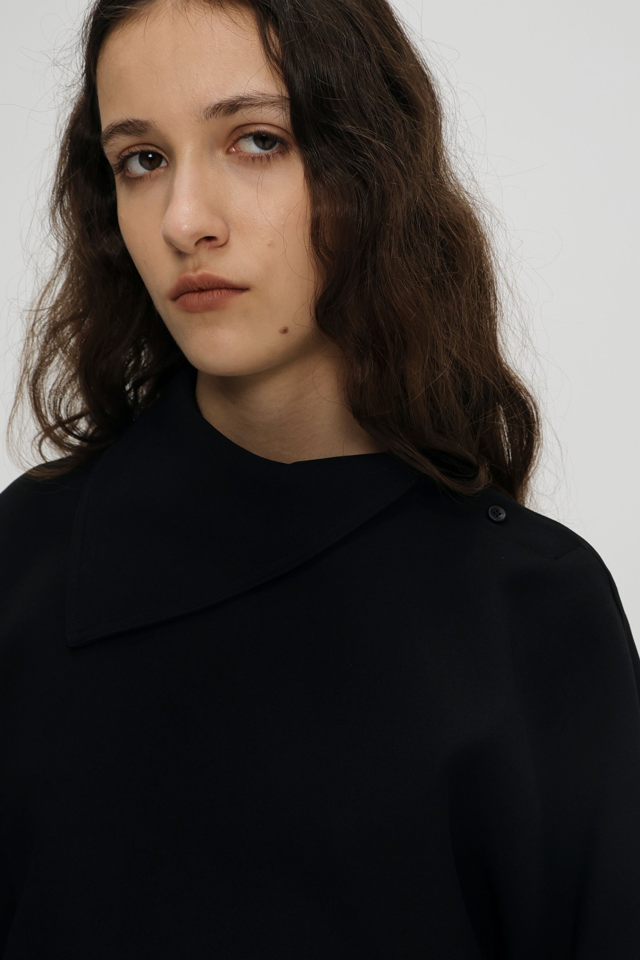 Elvin collar top black