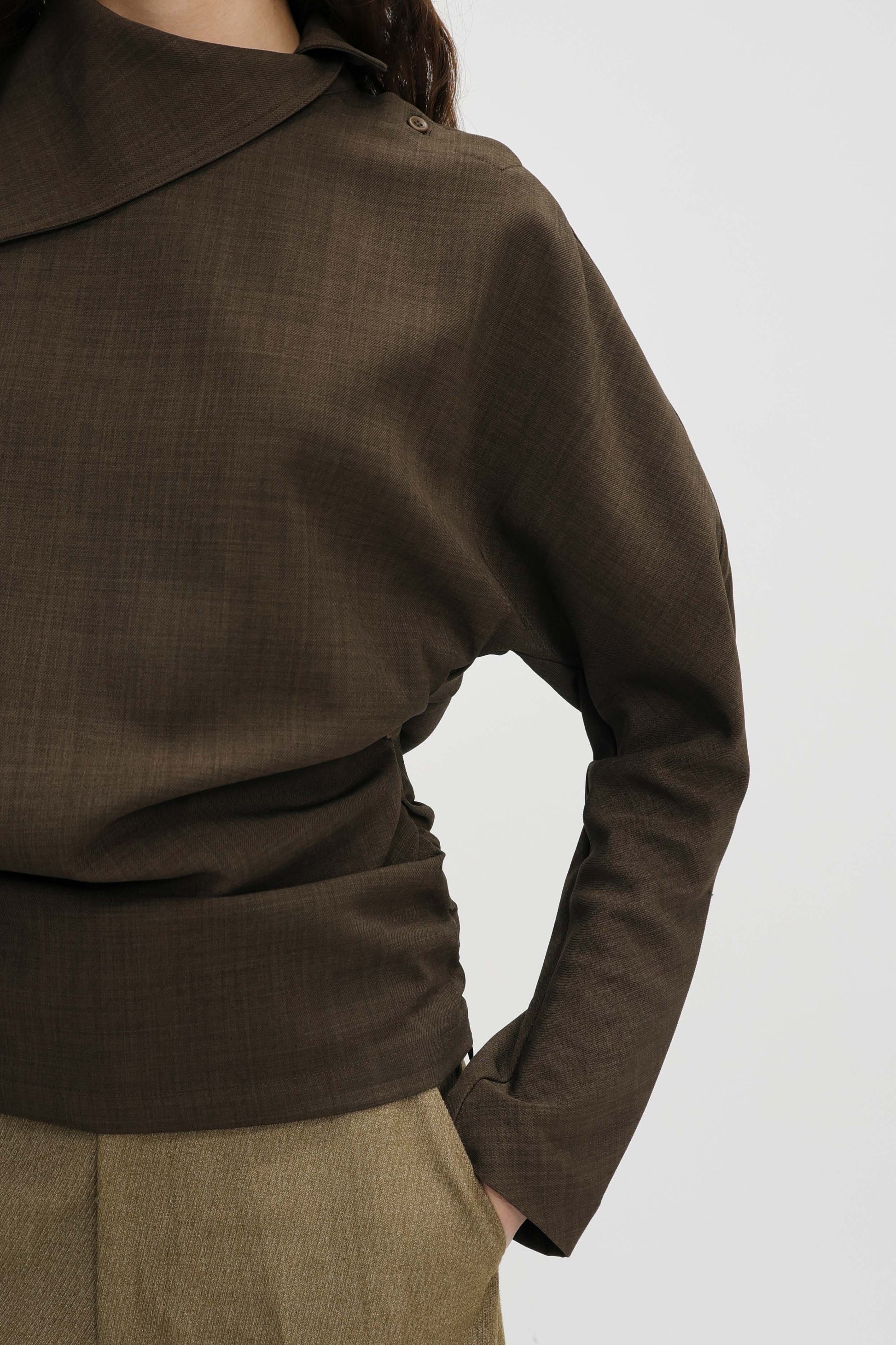 Elvin collar top brown